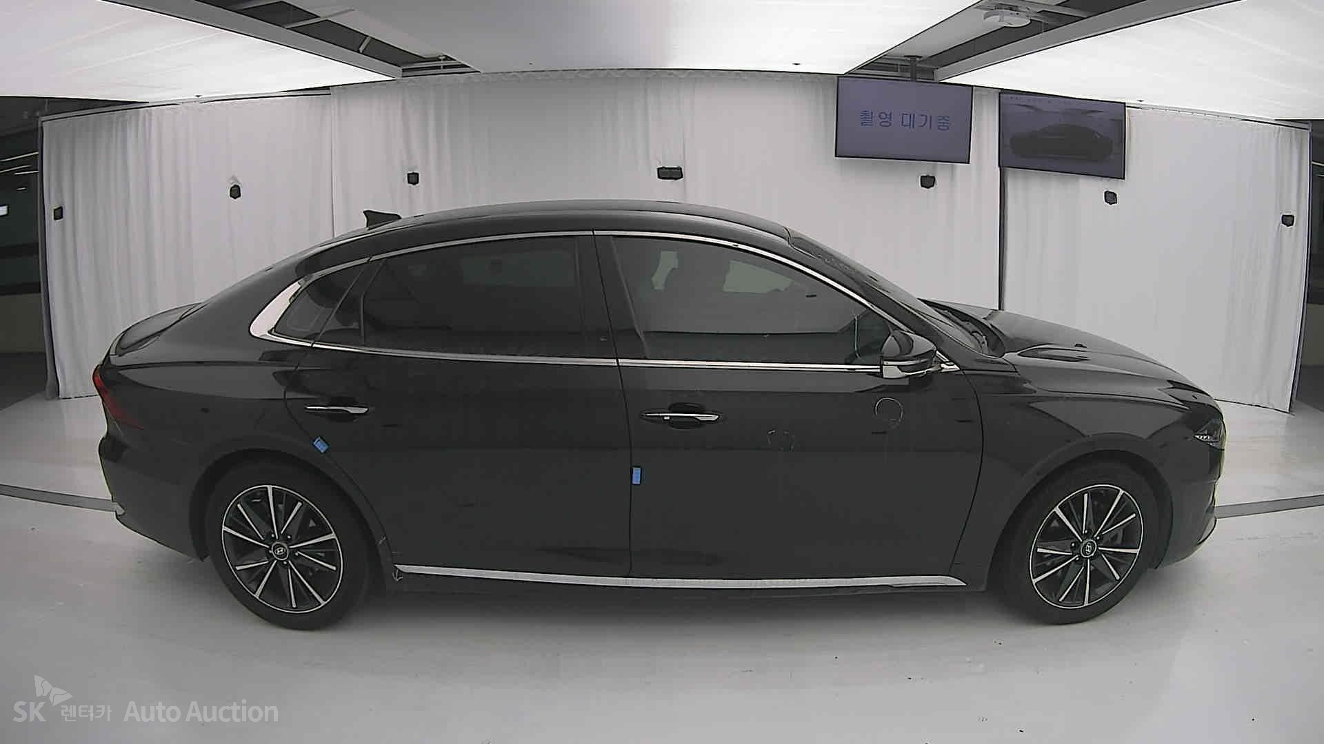 2021 - hyundai grandeur