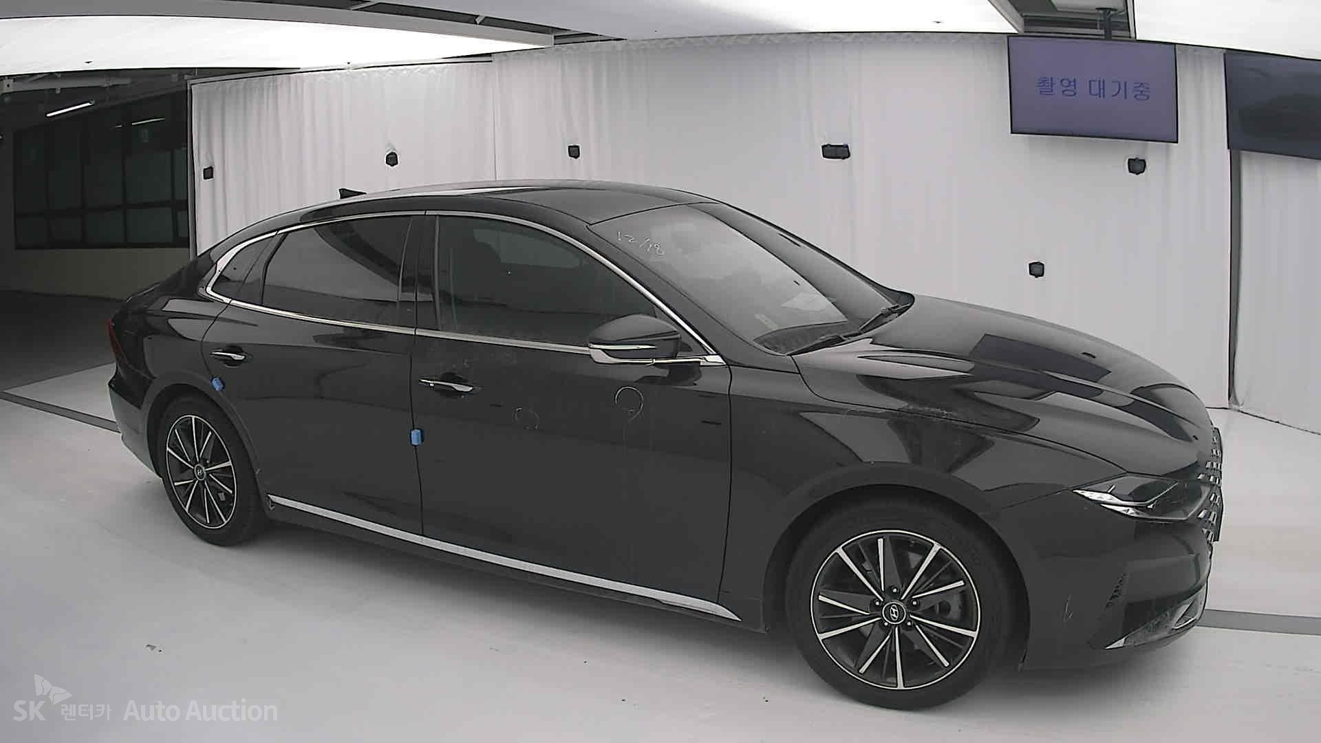 2021 - hyundai grandeur