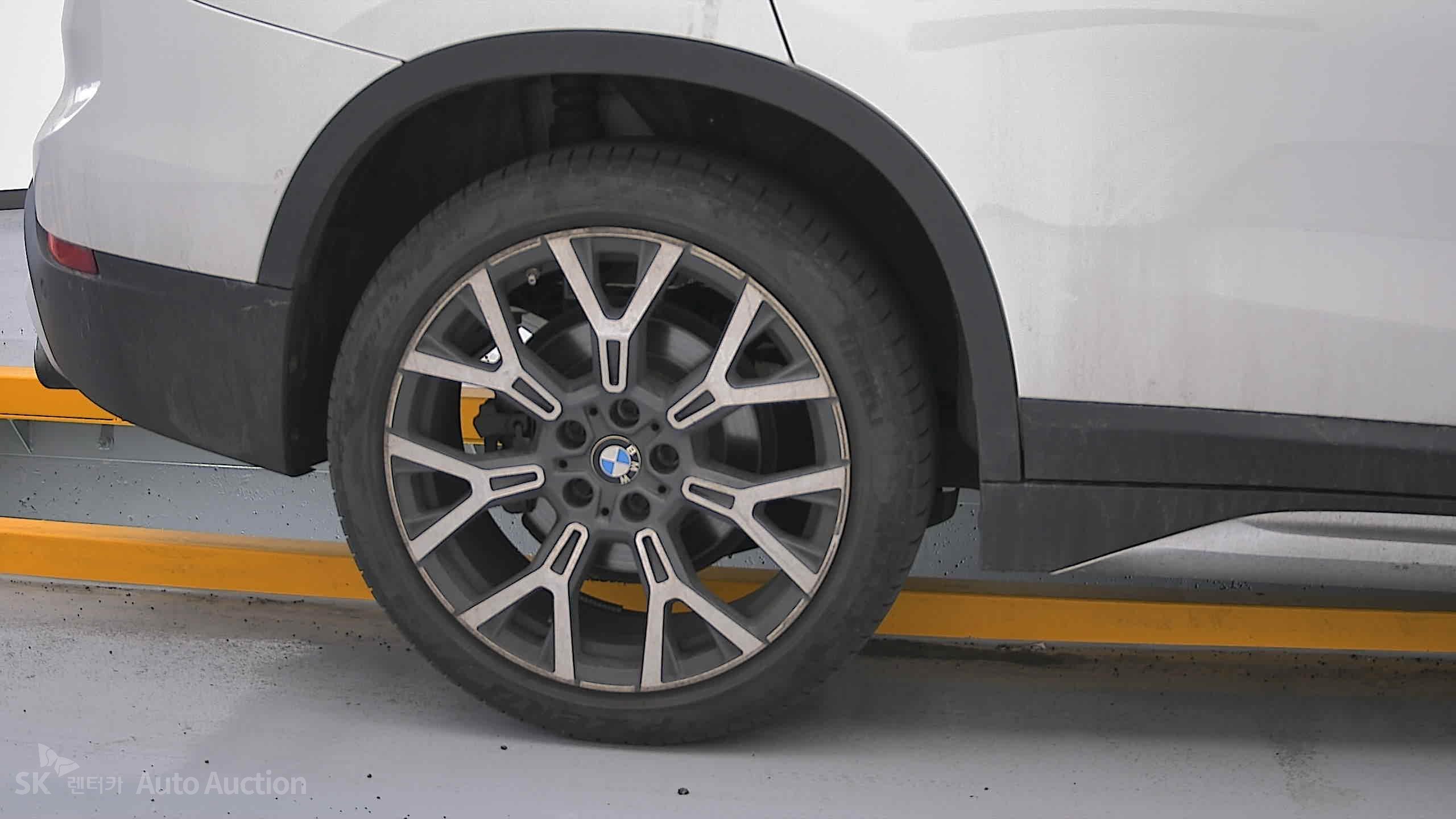 2022 - bmw x1