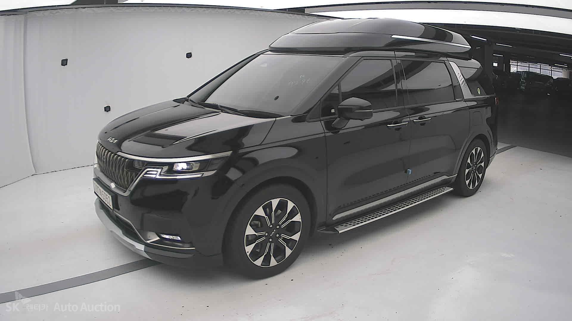 2023 - kia carnival