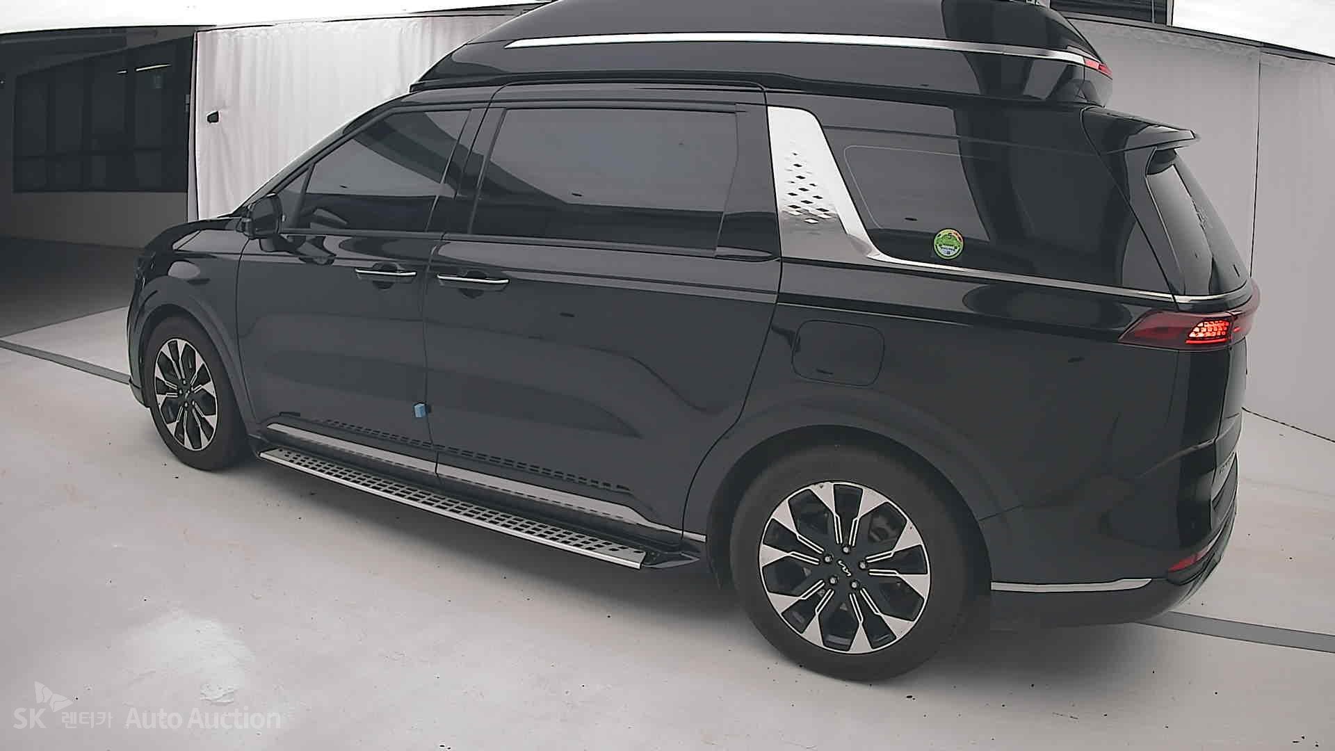 2023 - kia carnival