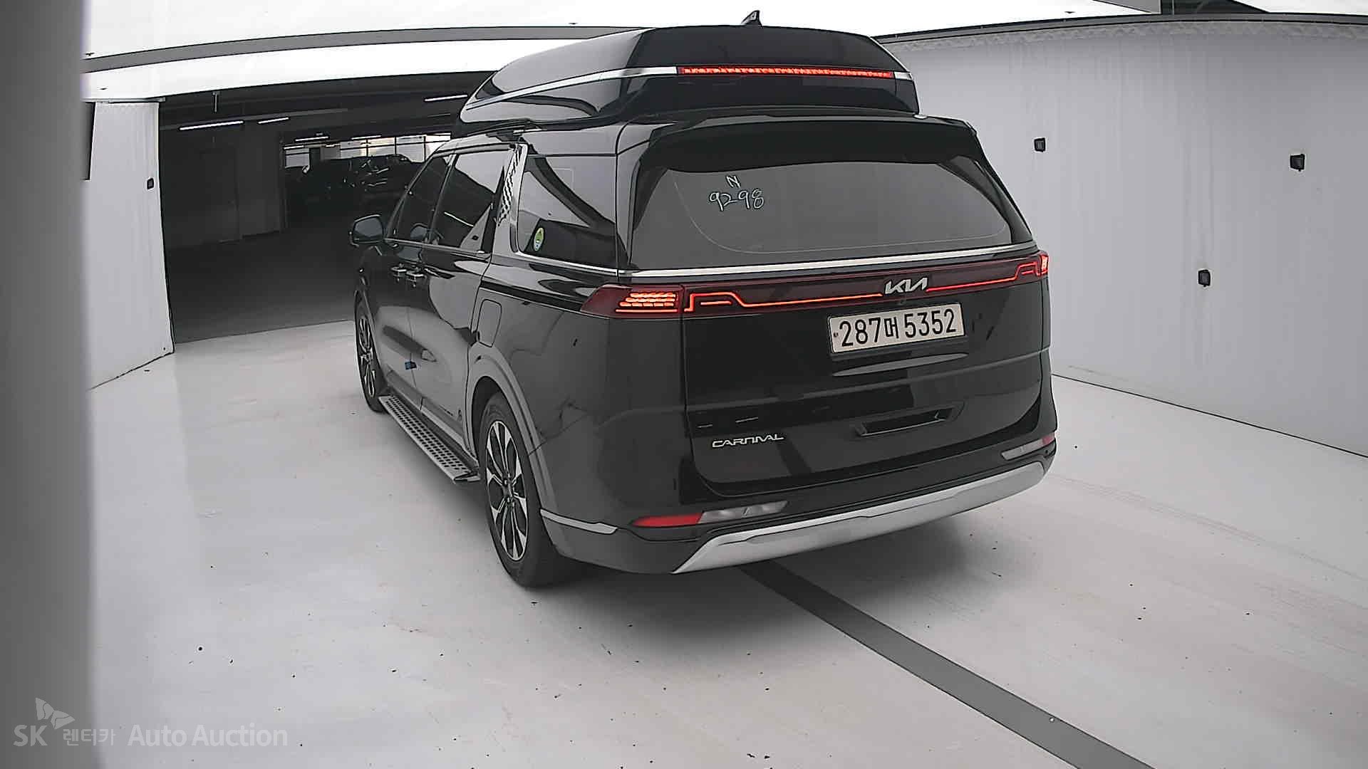 2023 - kia carnival