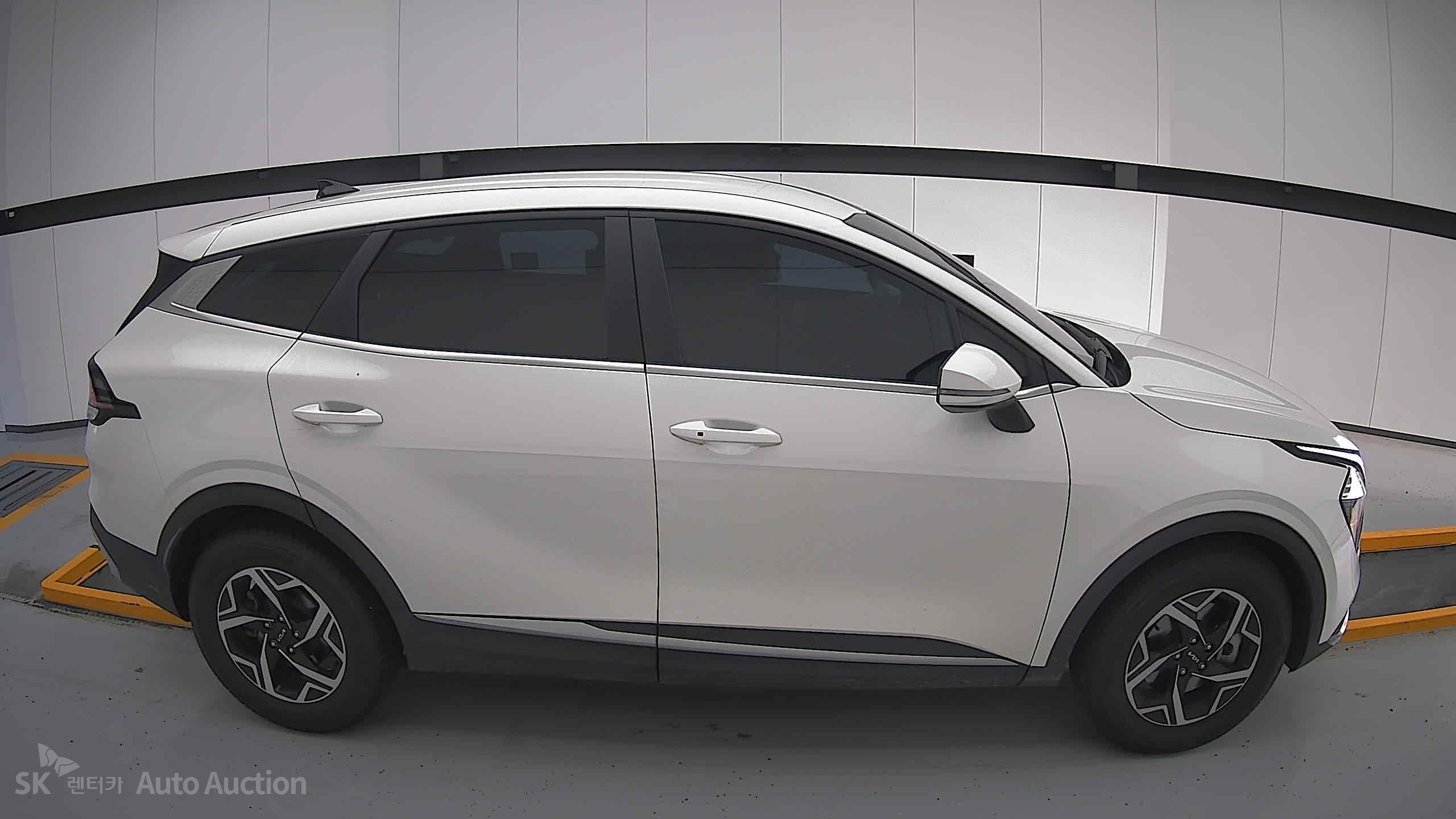 2023 - kia sportage