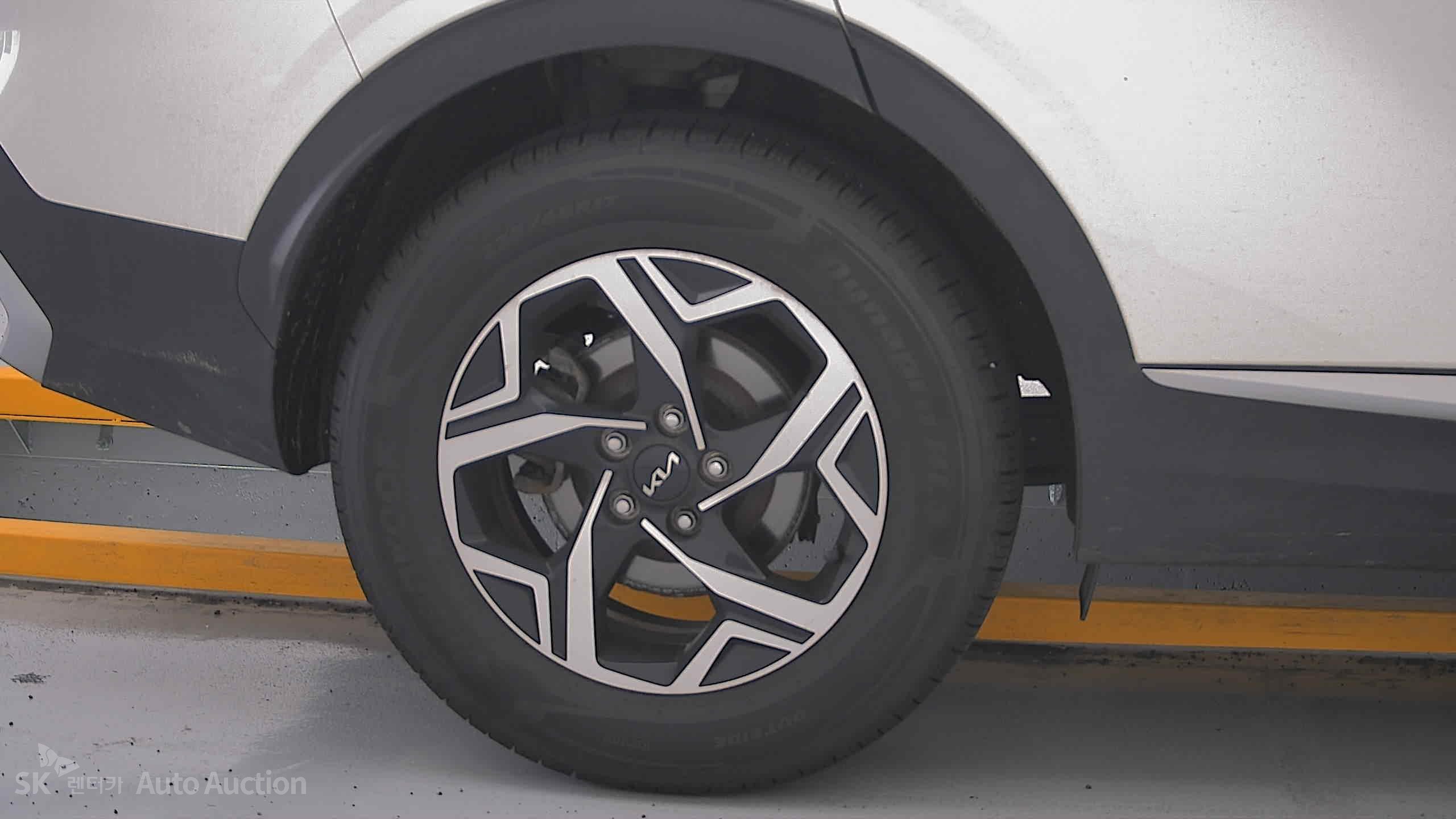 2023 - kia sportage