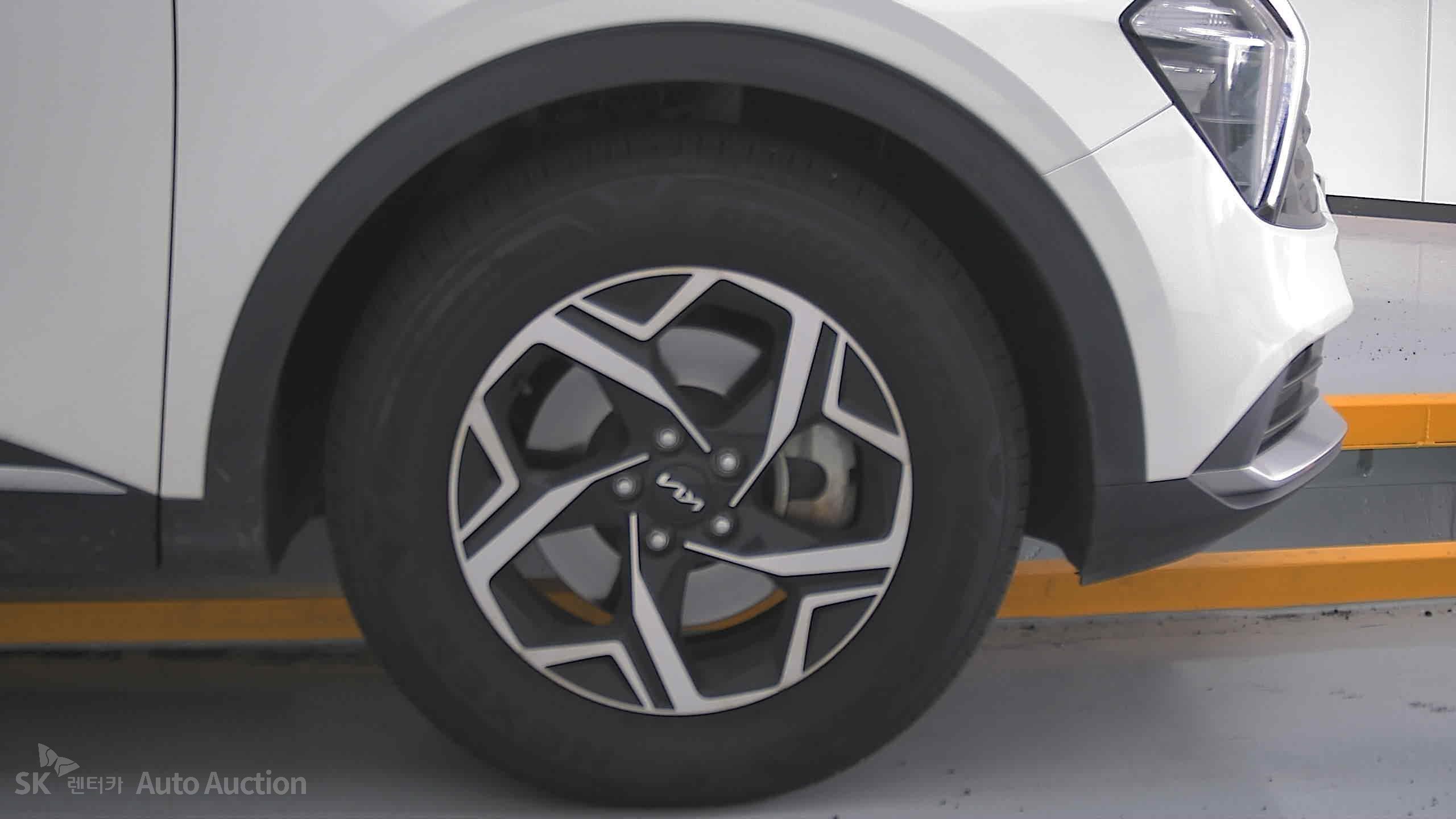 2023 - kia sportage