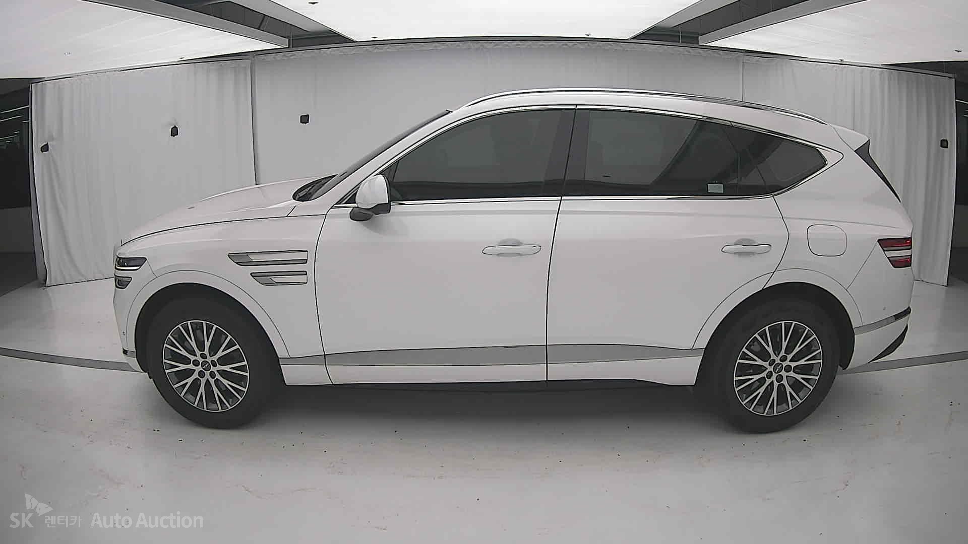 2022 - genesis gv80