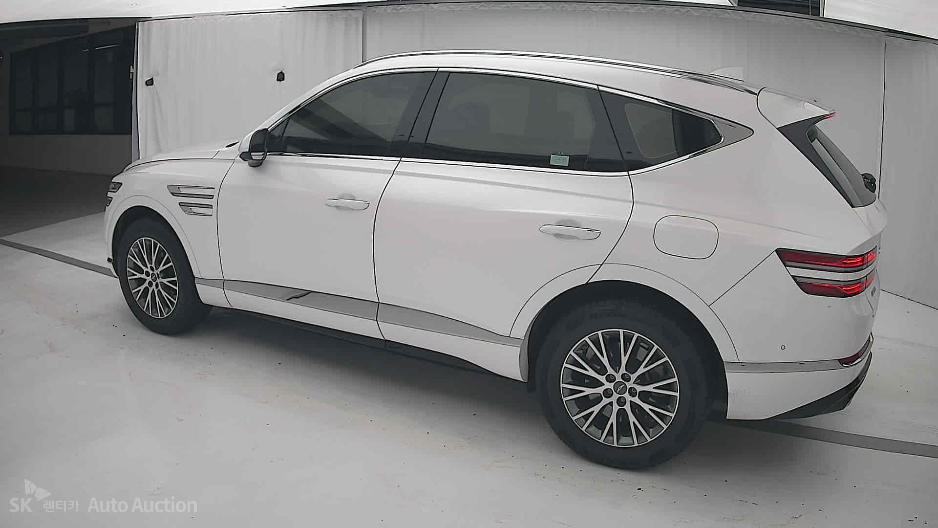 2022 - genesis gv80