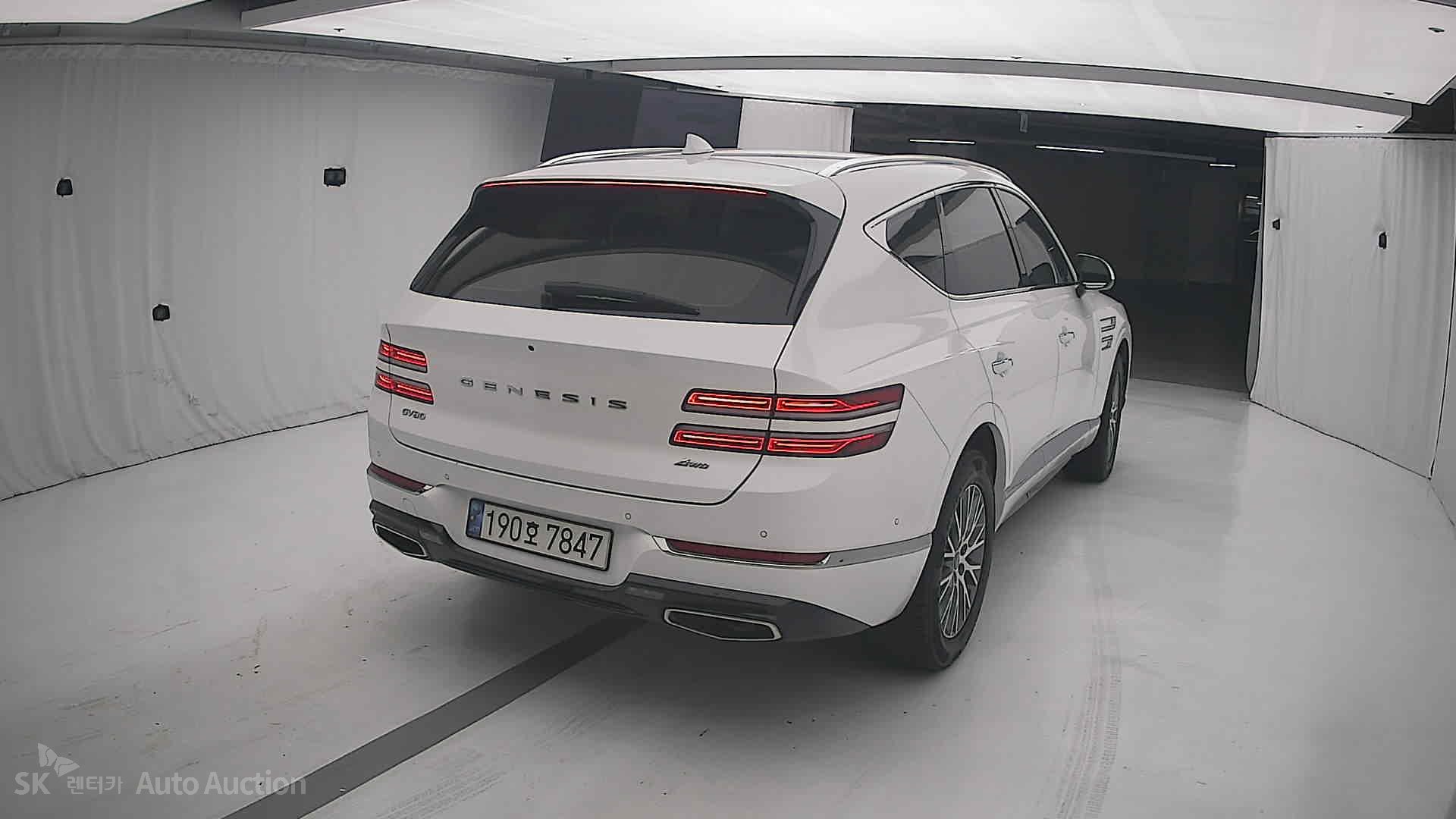 2022 - genesis gv80