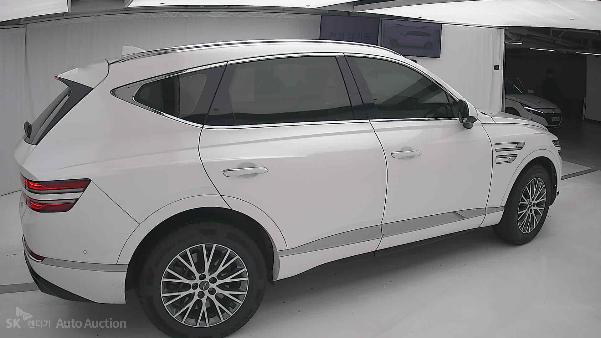 2022 - genesis gv80