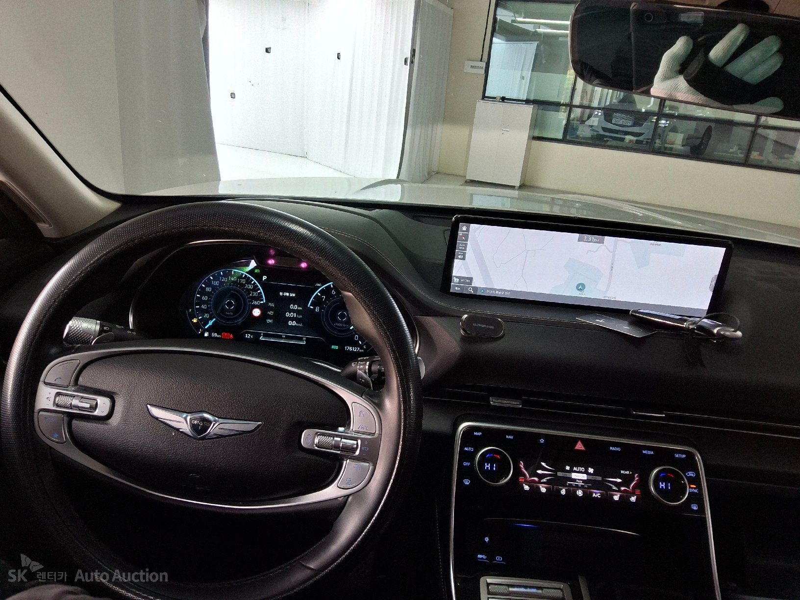 2022 - genesis gv80