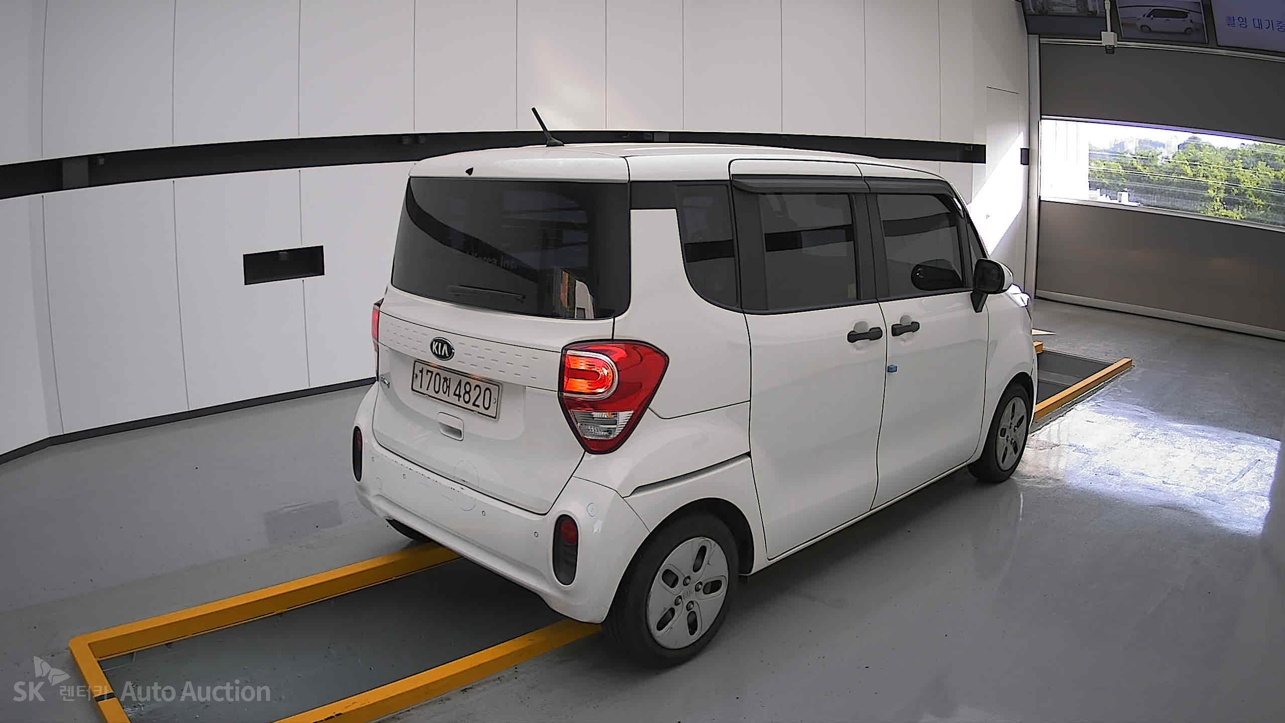 2021 - kia ray