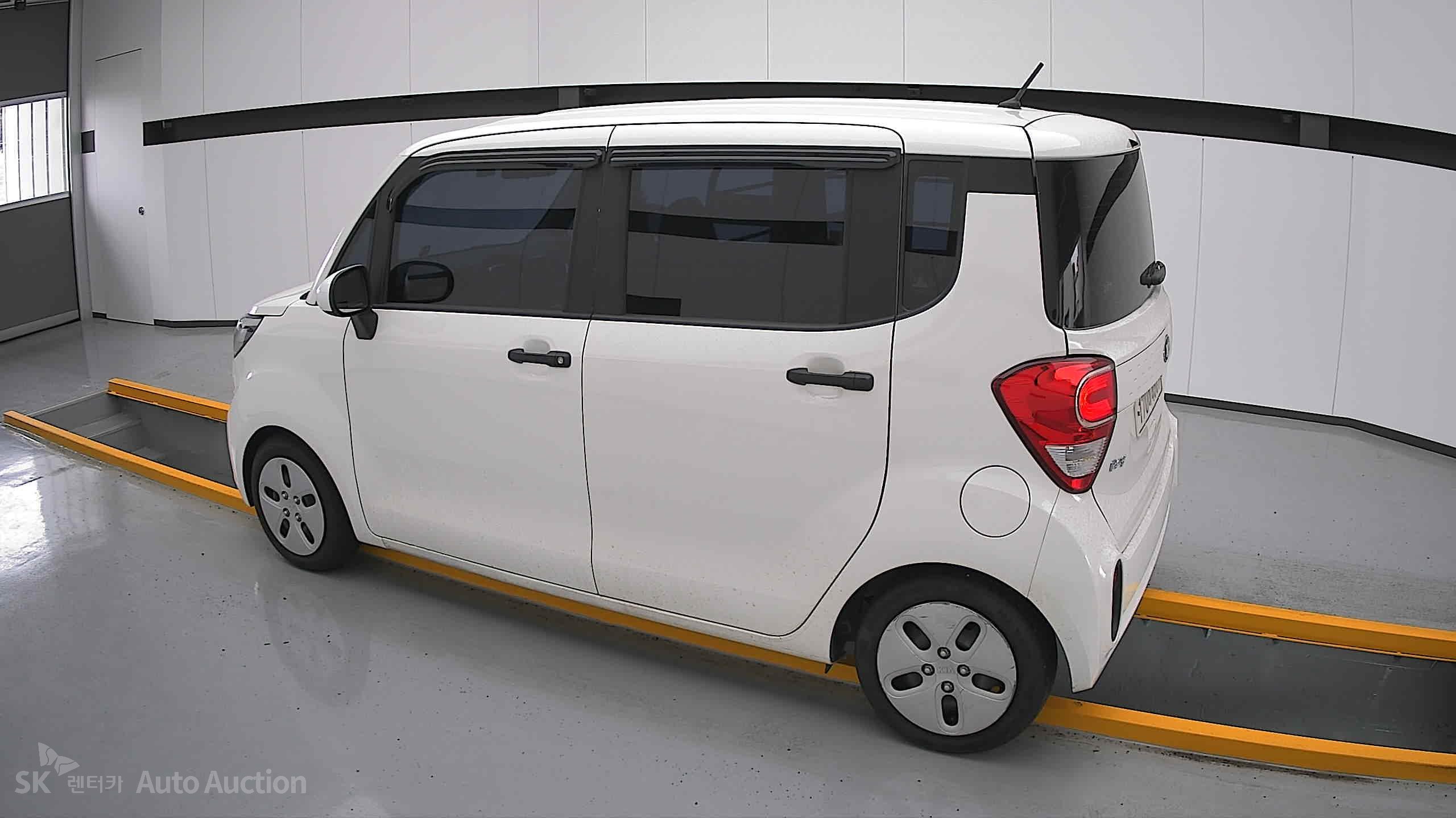 2021 - kia ray