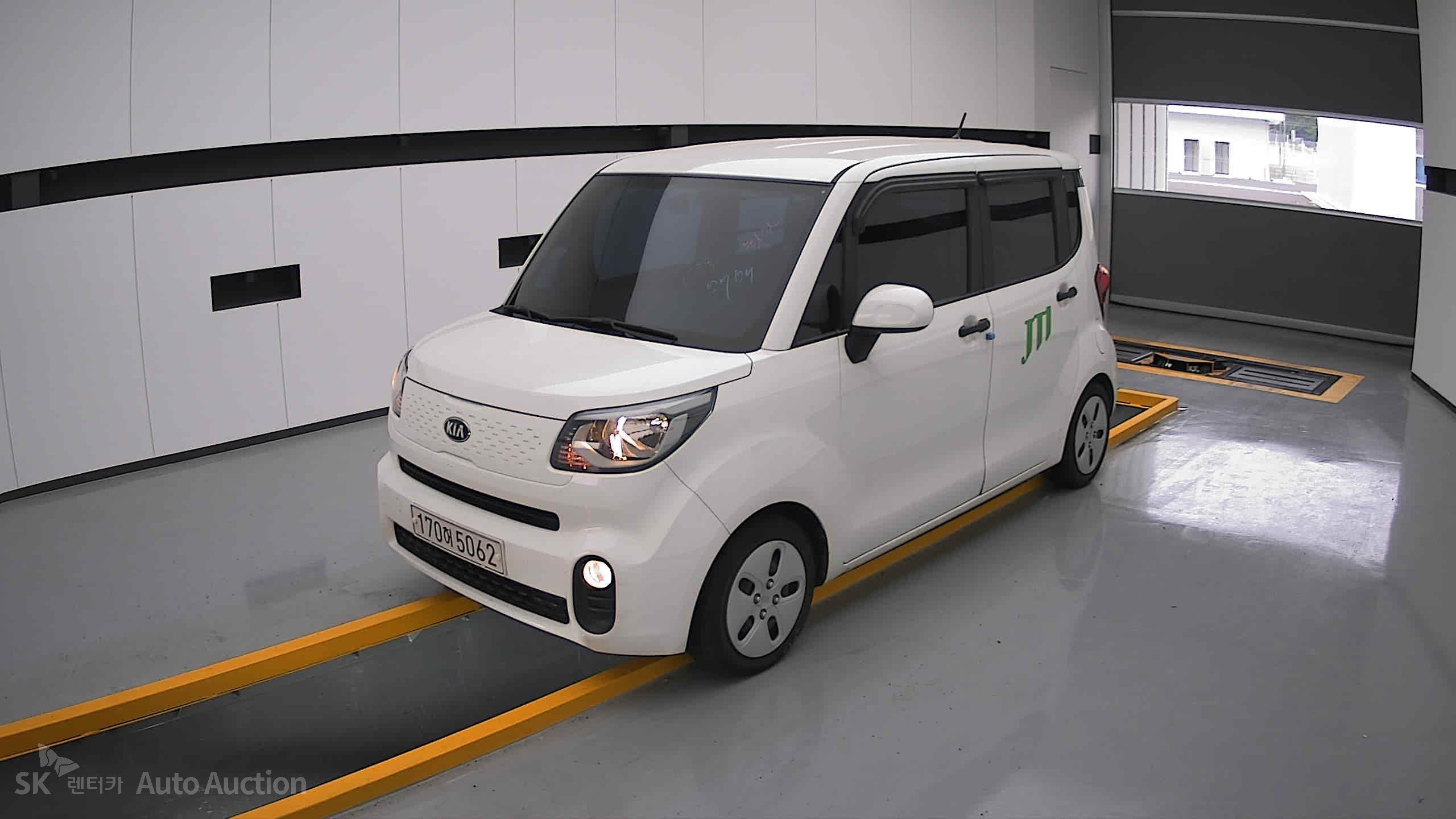 2021 - kia ray