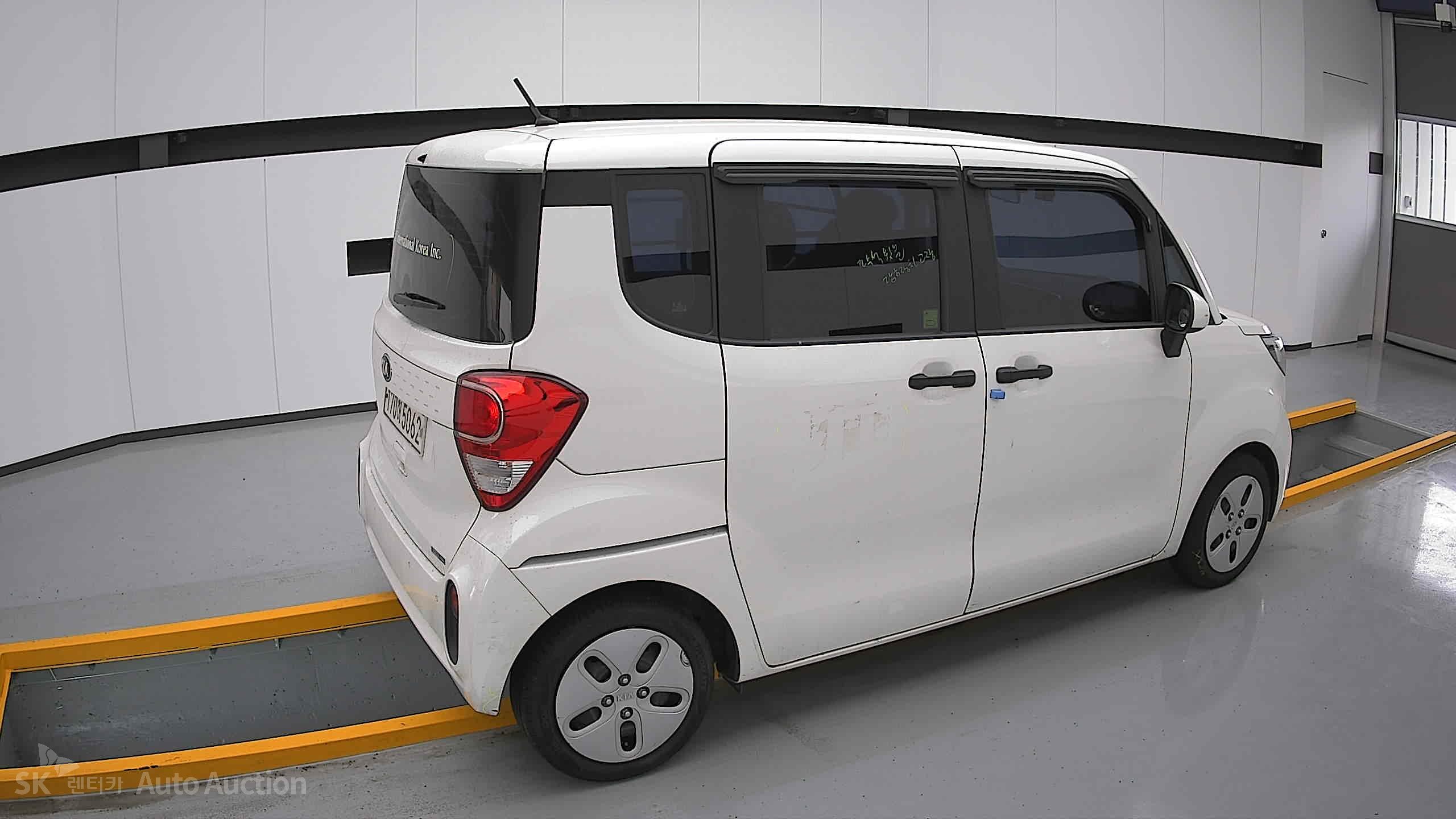 2021 - kia ray