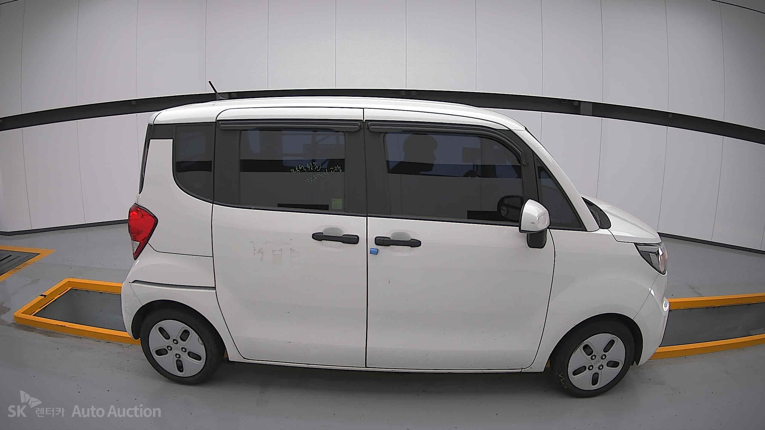 2021 - kia ray