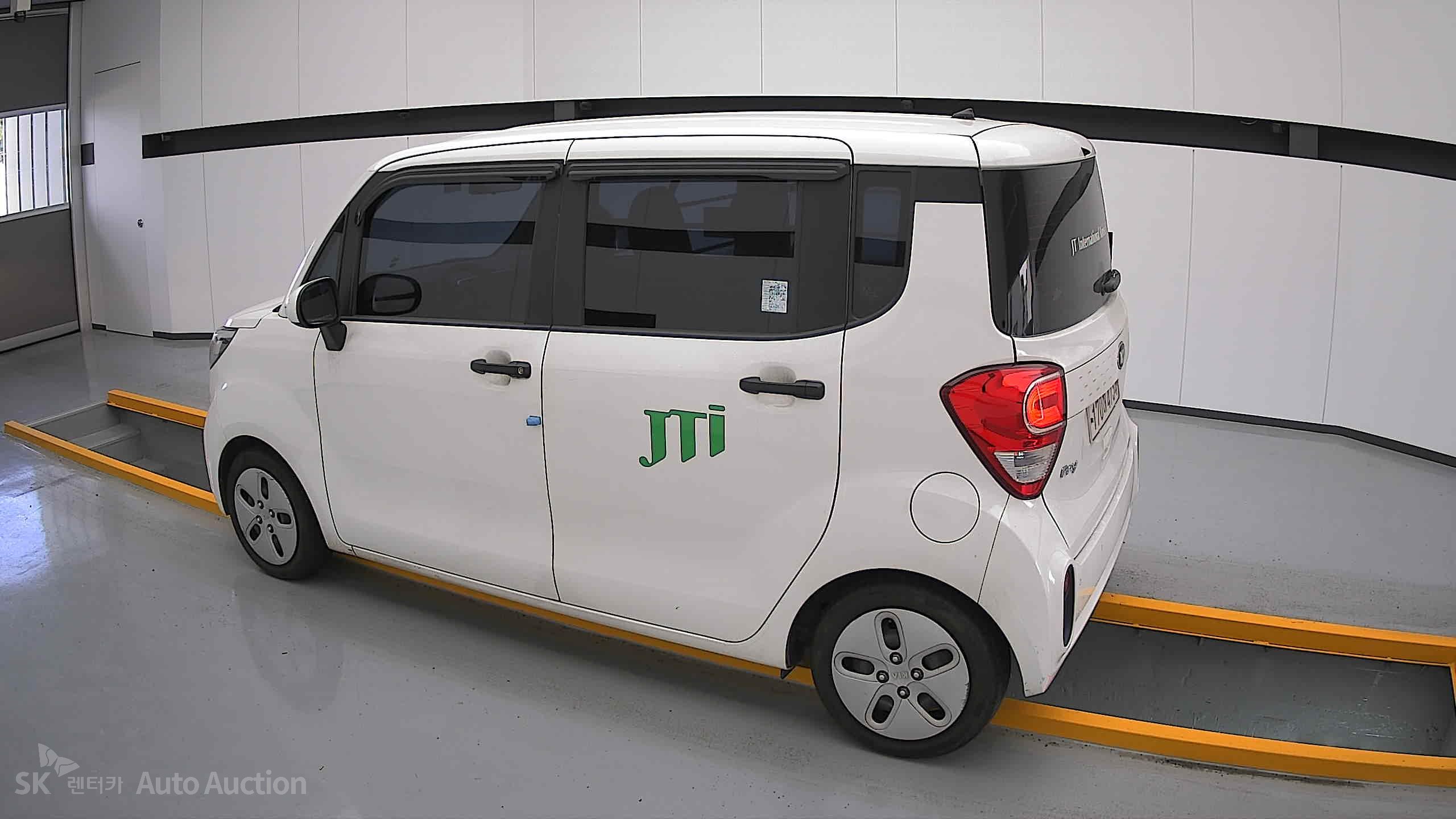 2021 - kia ray