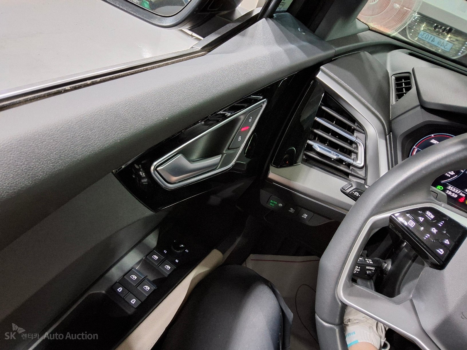 2022 - audi q4