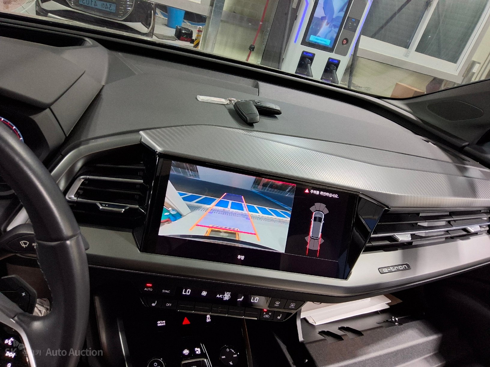2022 - audi q4