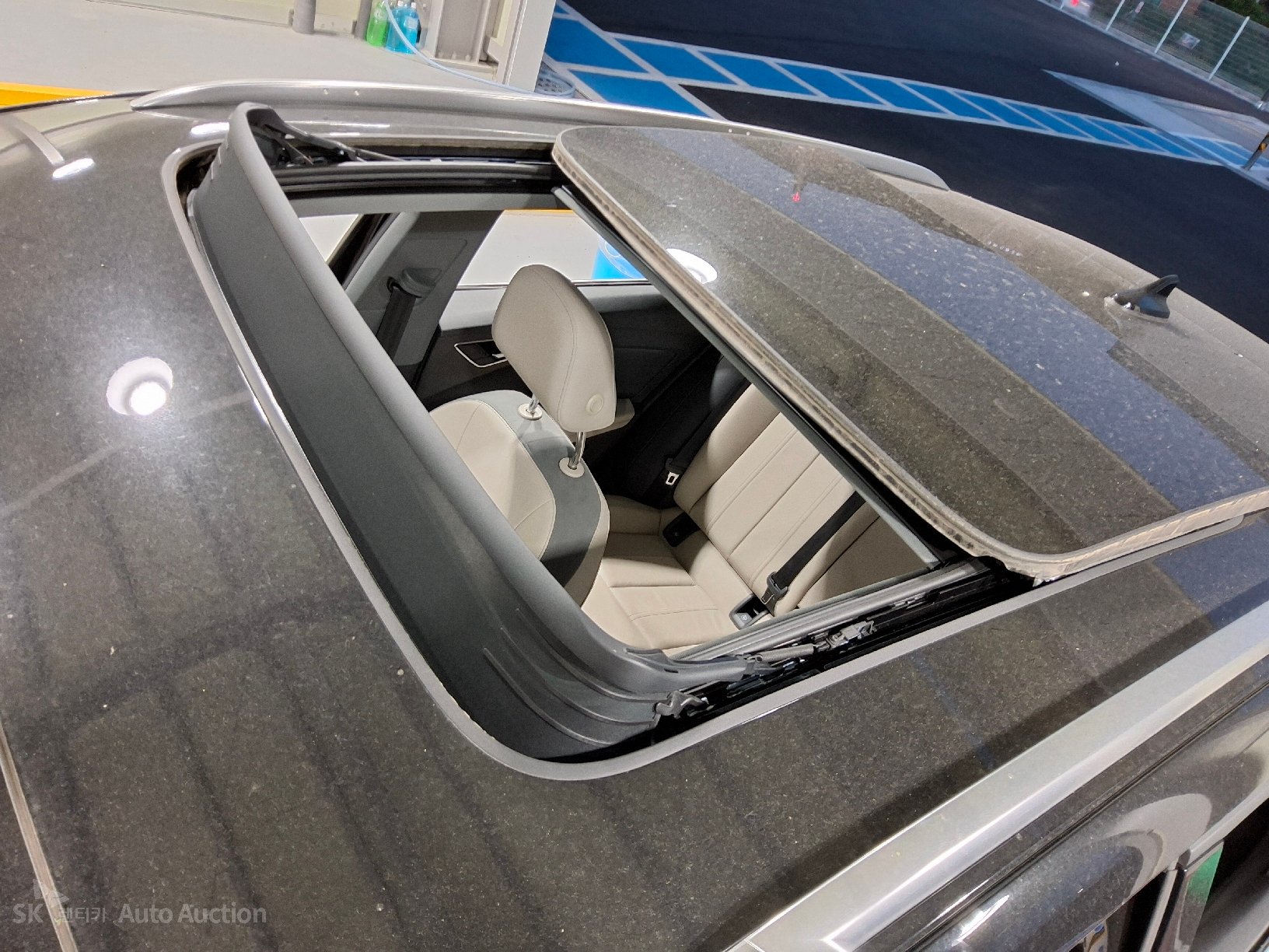 2022 - audi q4