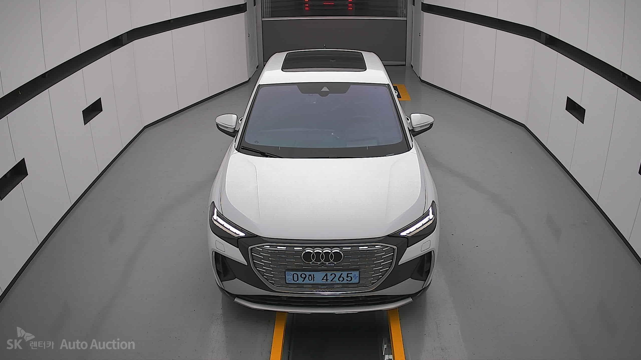 2022 - audi q4
