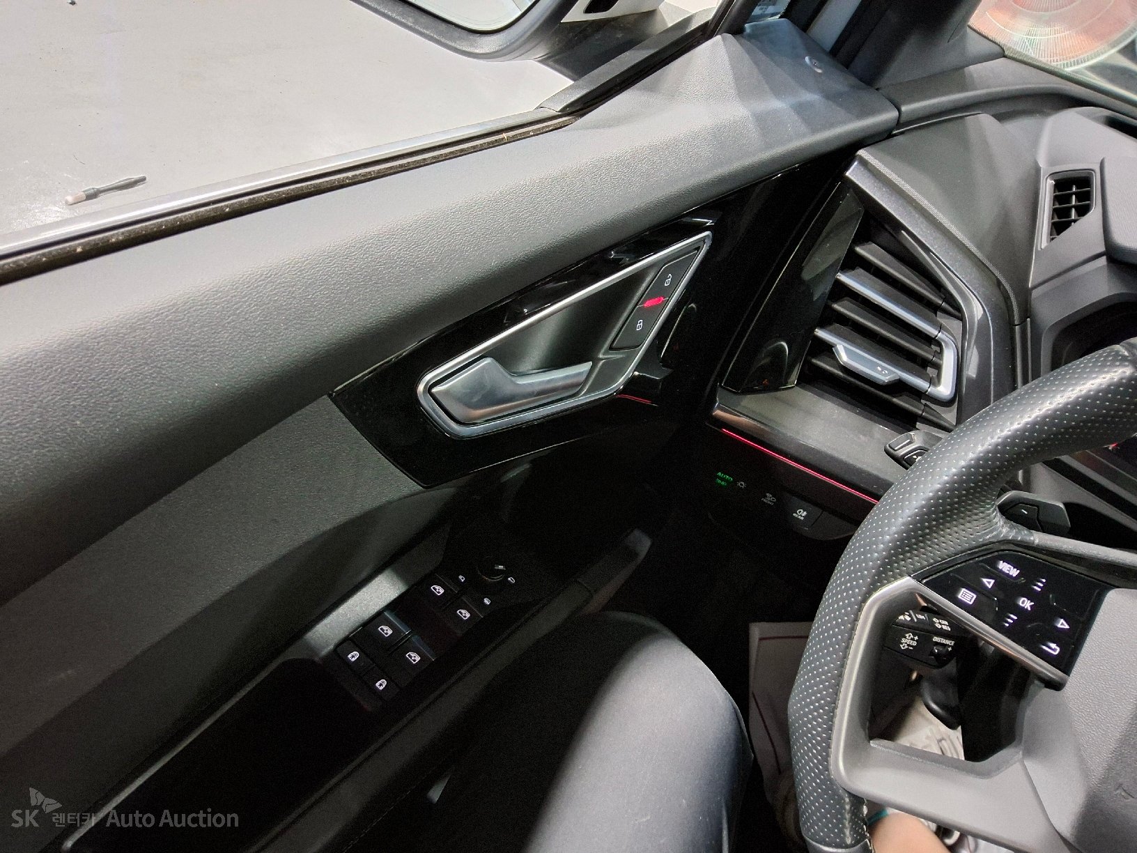 2022 - audi q4