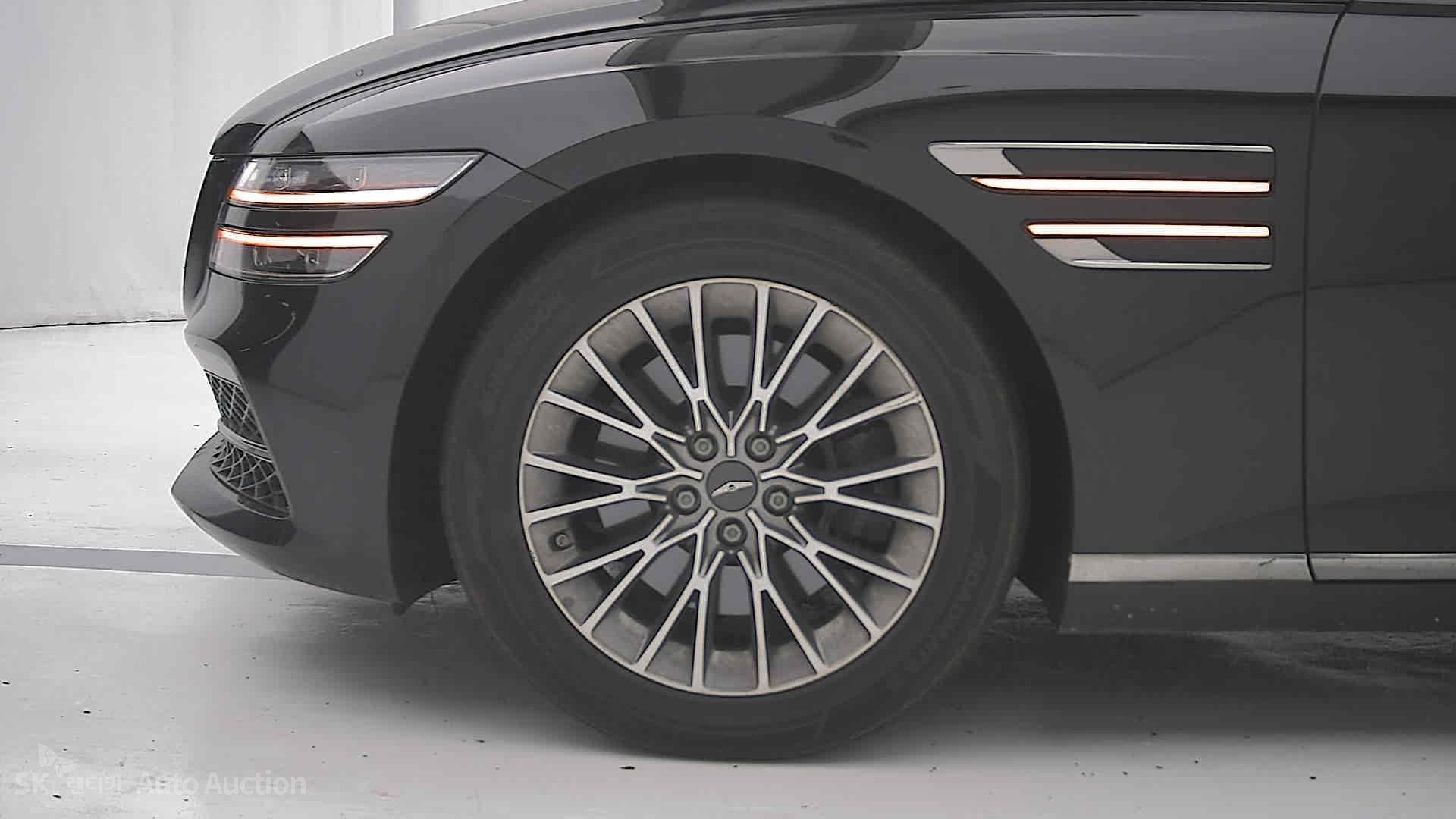 2021 - genesis g80