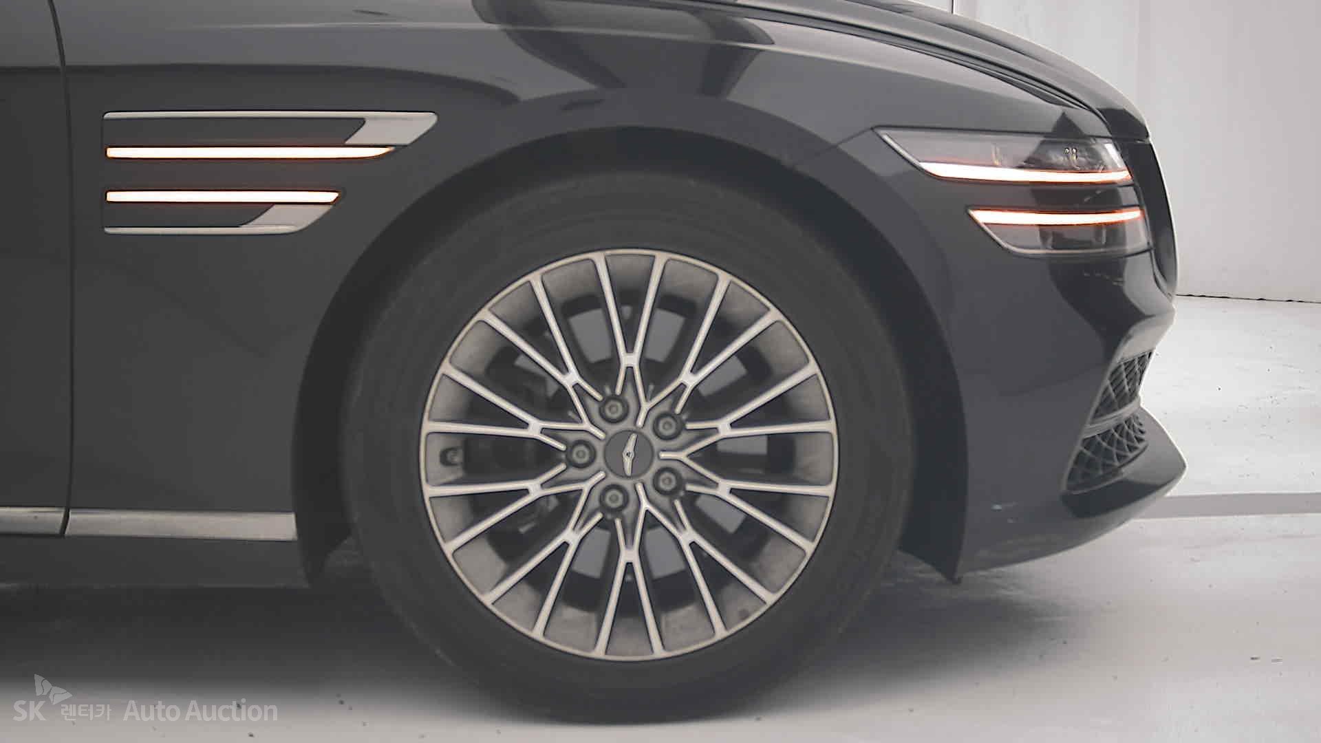 2021 - genesis g80