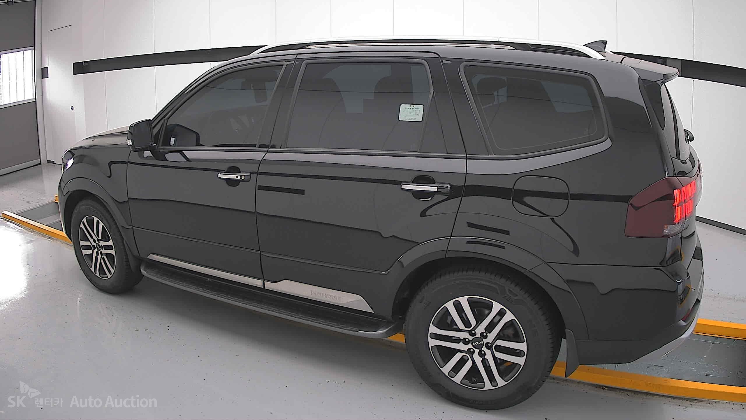 2022 - kia mohave