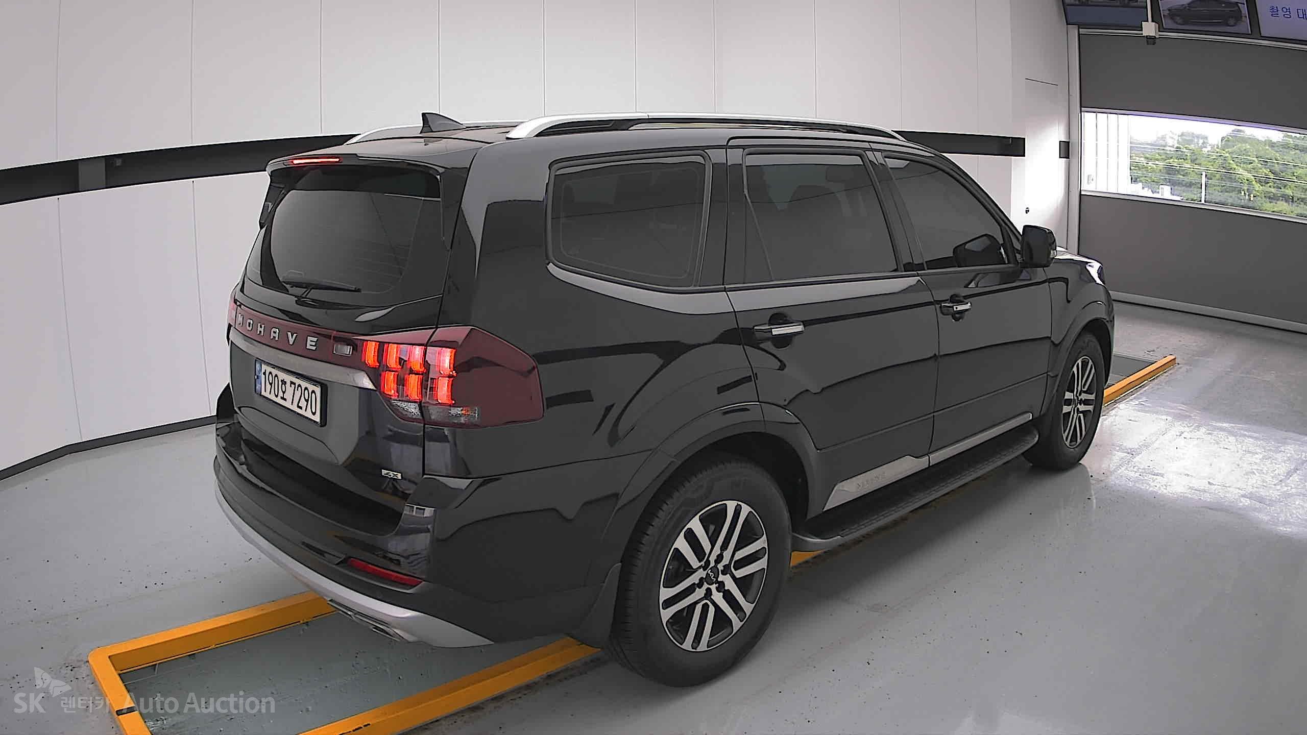 2022 - kia mohave