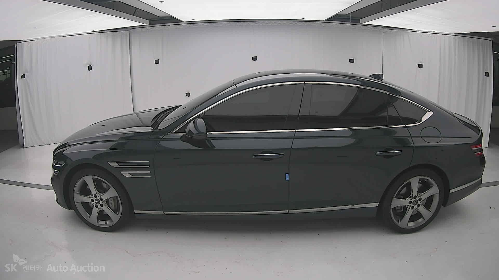 2022 - genesis g80