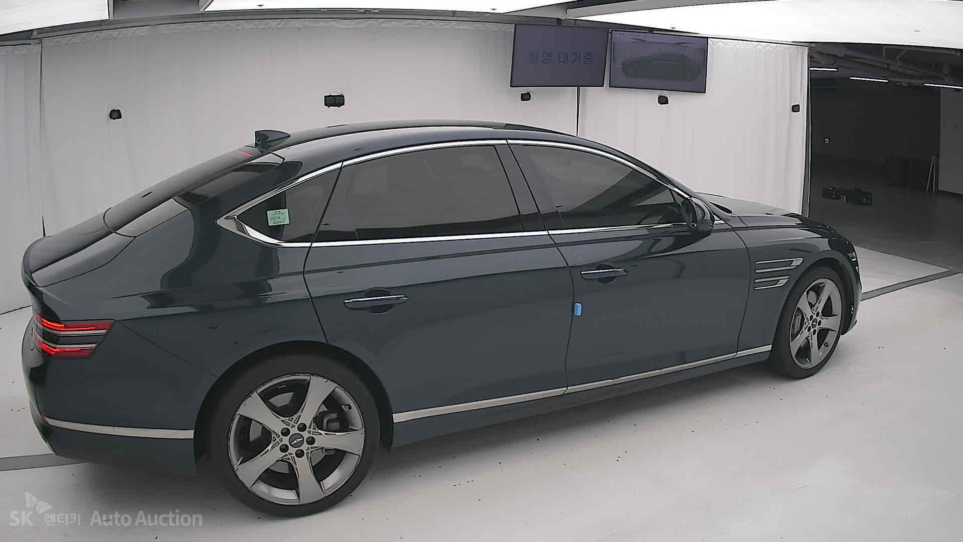2022 - genesis g80