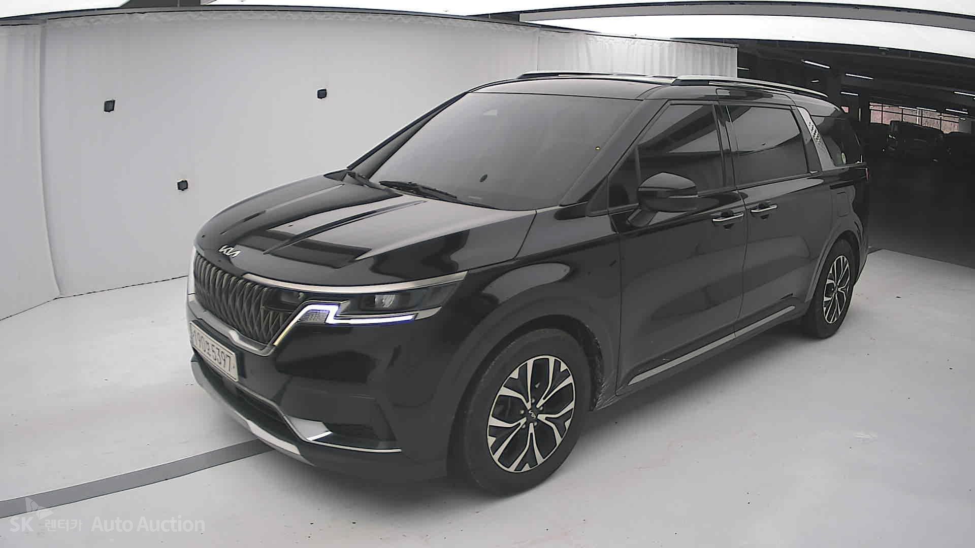 2023 - kia carnival