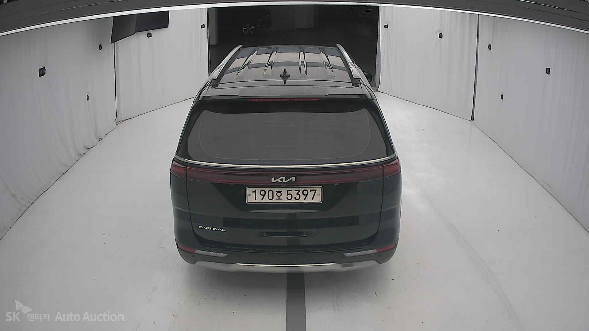 2023 - kia carnival