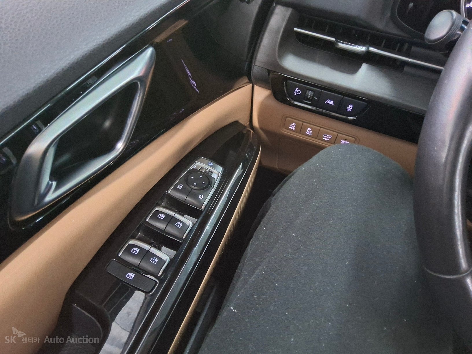 2023 - kia carnival