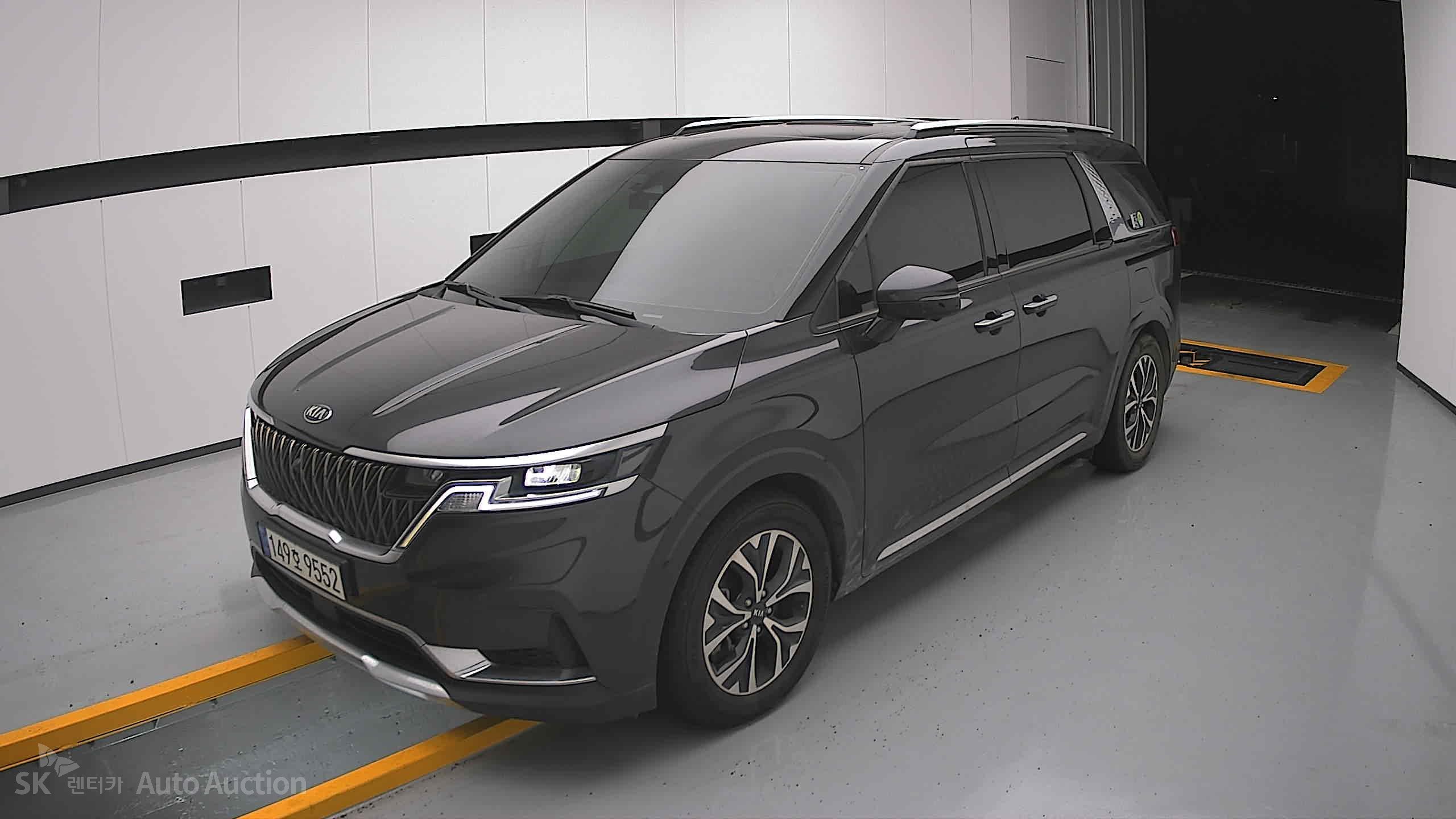 2021 - kia carnival