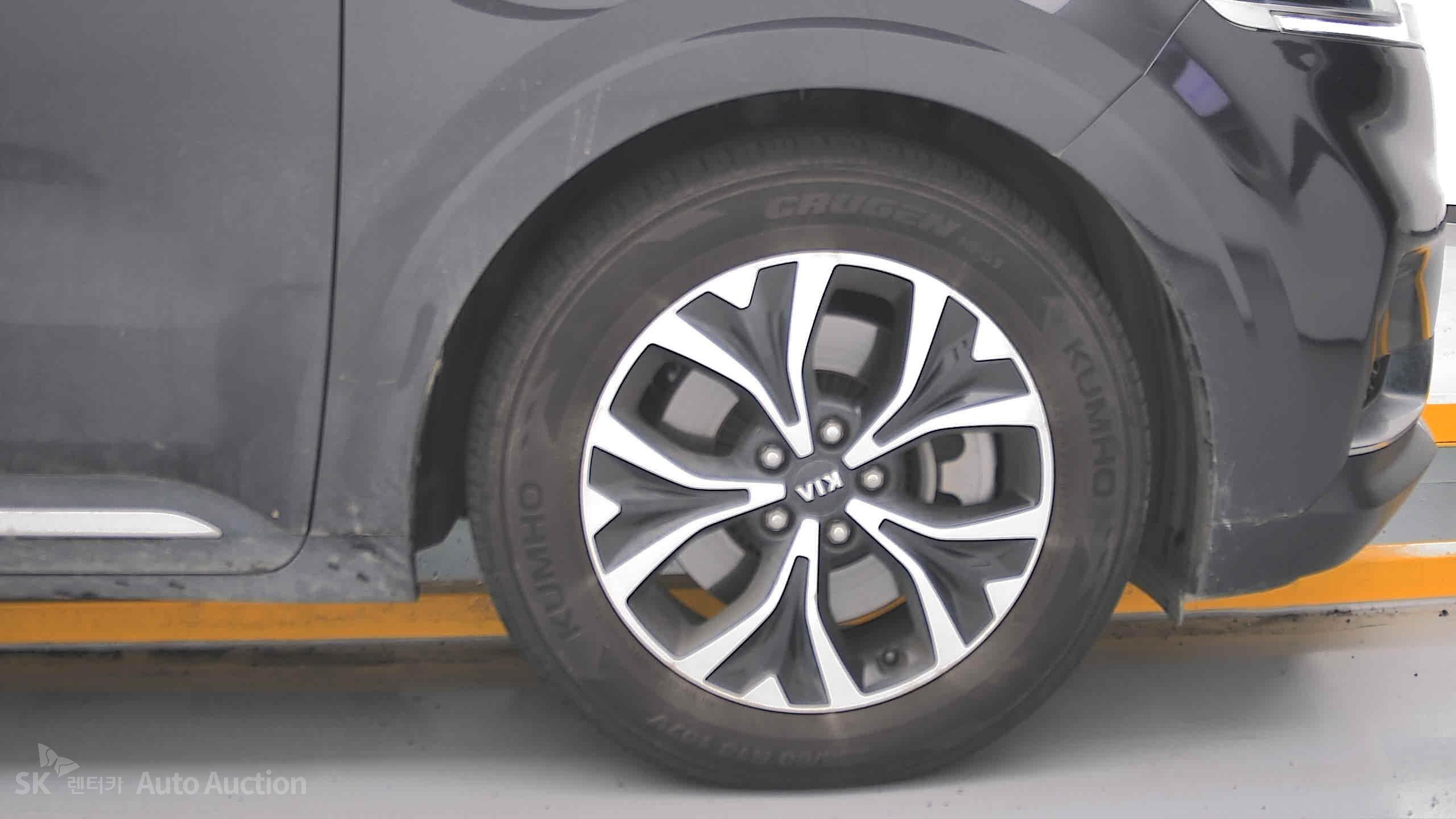 2021 - kia carnival