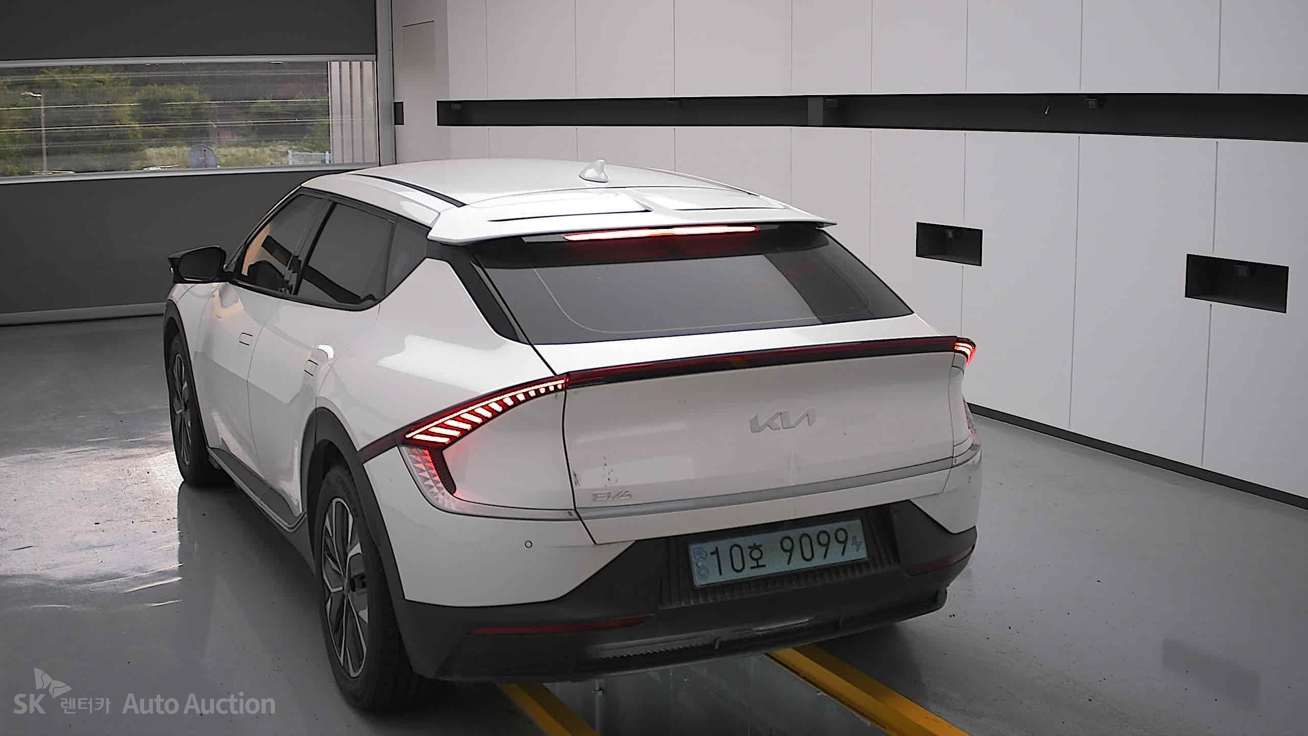 2022 - kia ev6