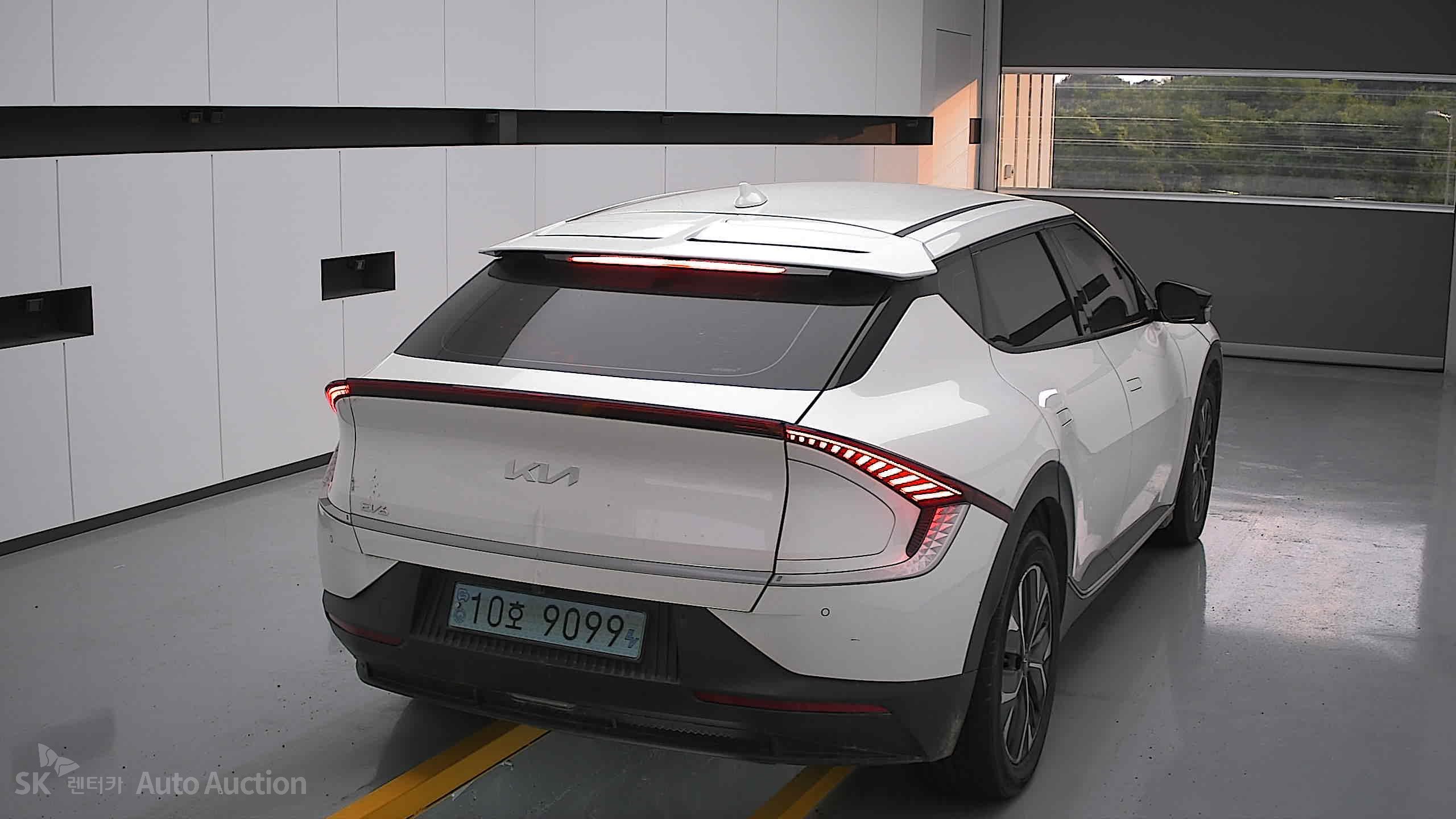 2022 - kia ev6