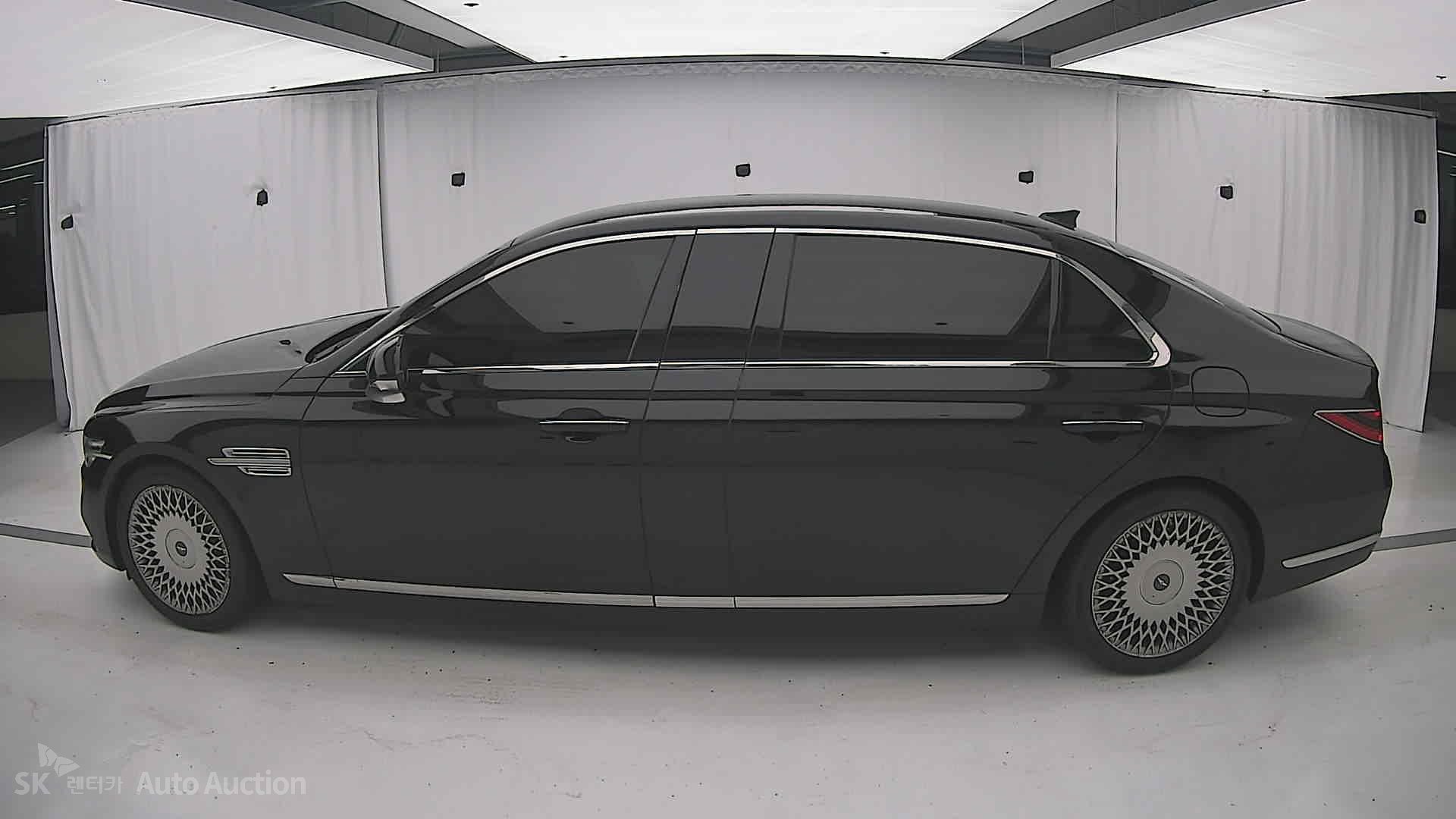 2021 - genesis g90