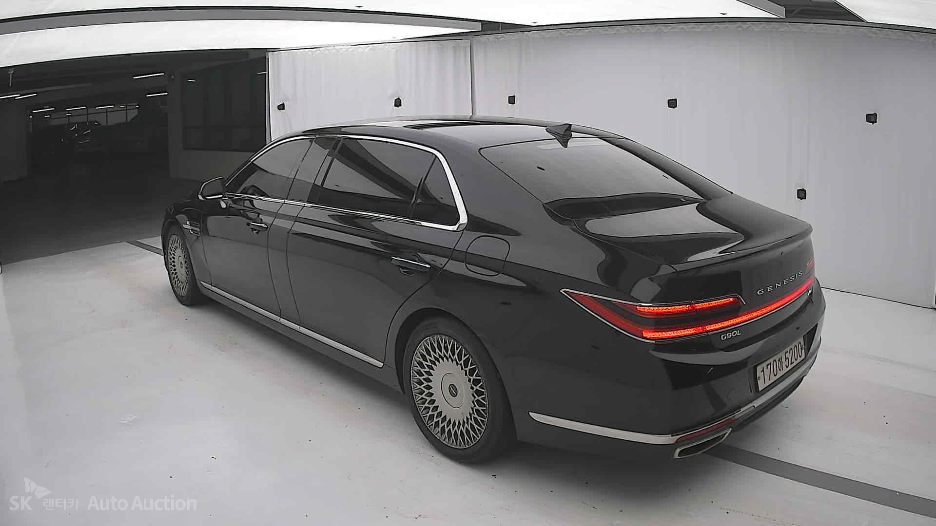 2021 - genesis g90