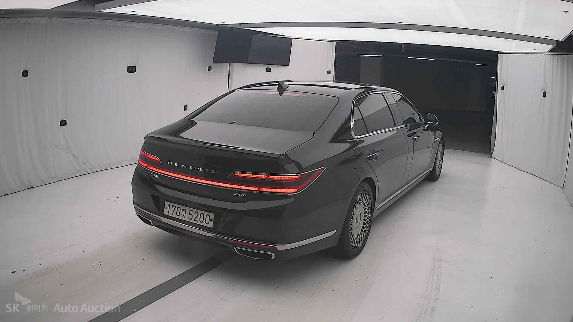 2021 - genesis g90