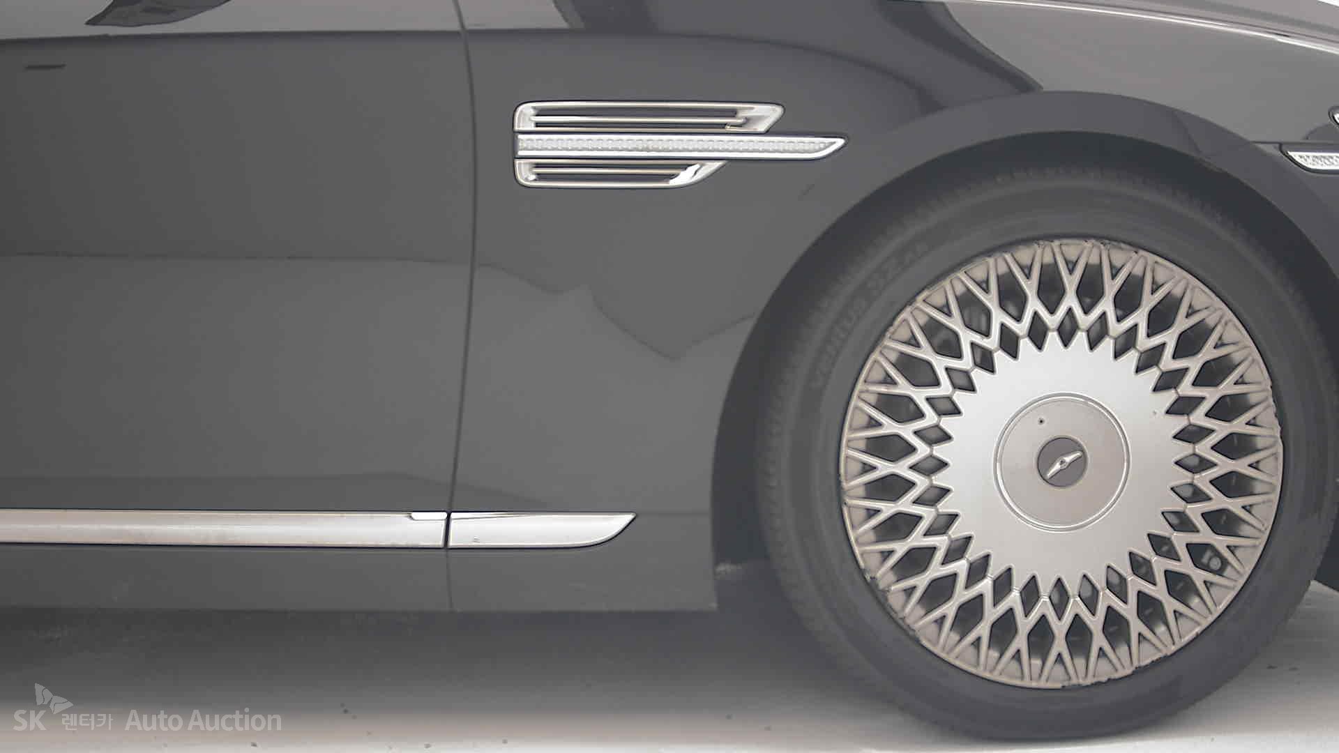 2021 - genesis g90