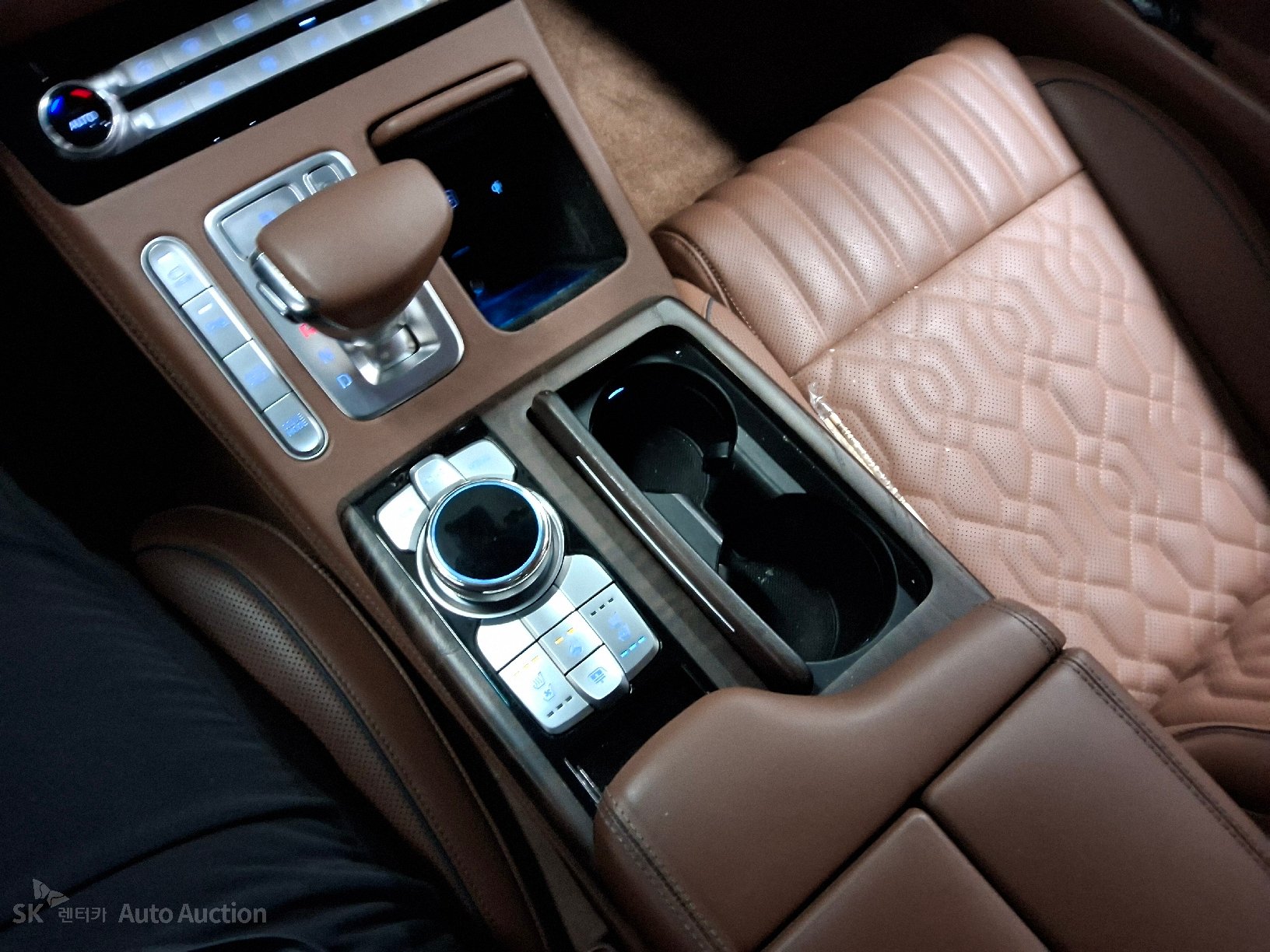 2021 - genesis g90