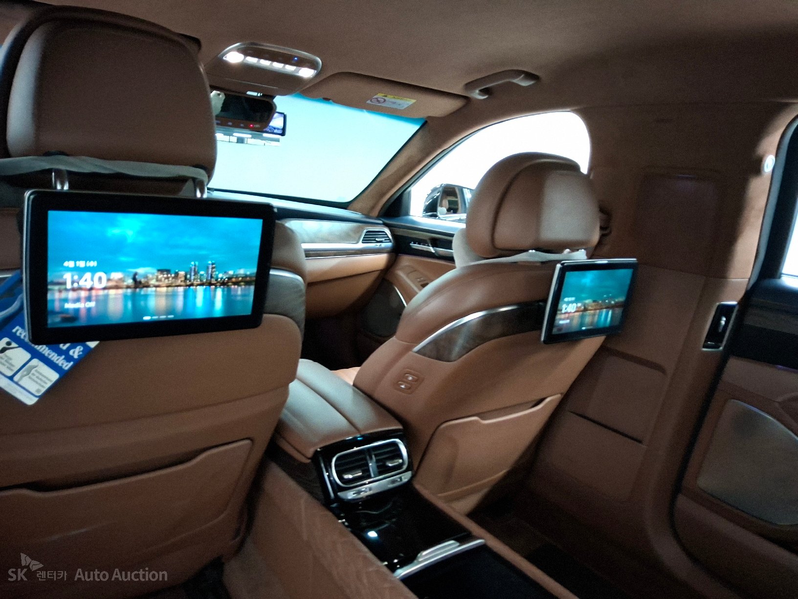 2021 - genesis g90