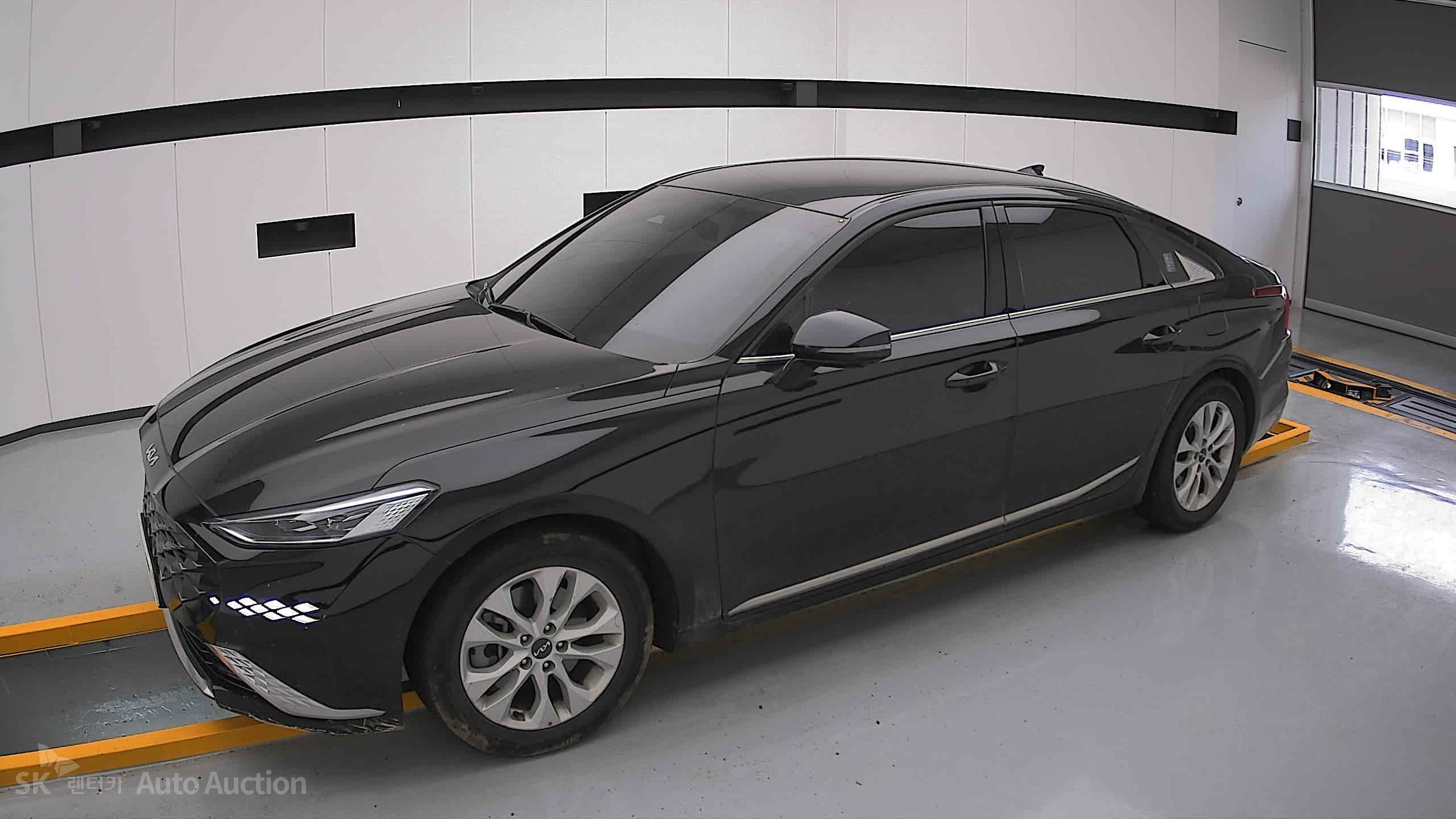 2022 - kia k8