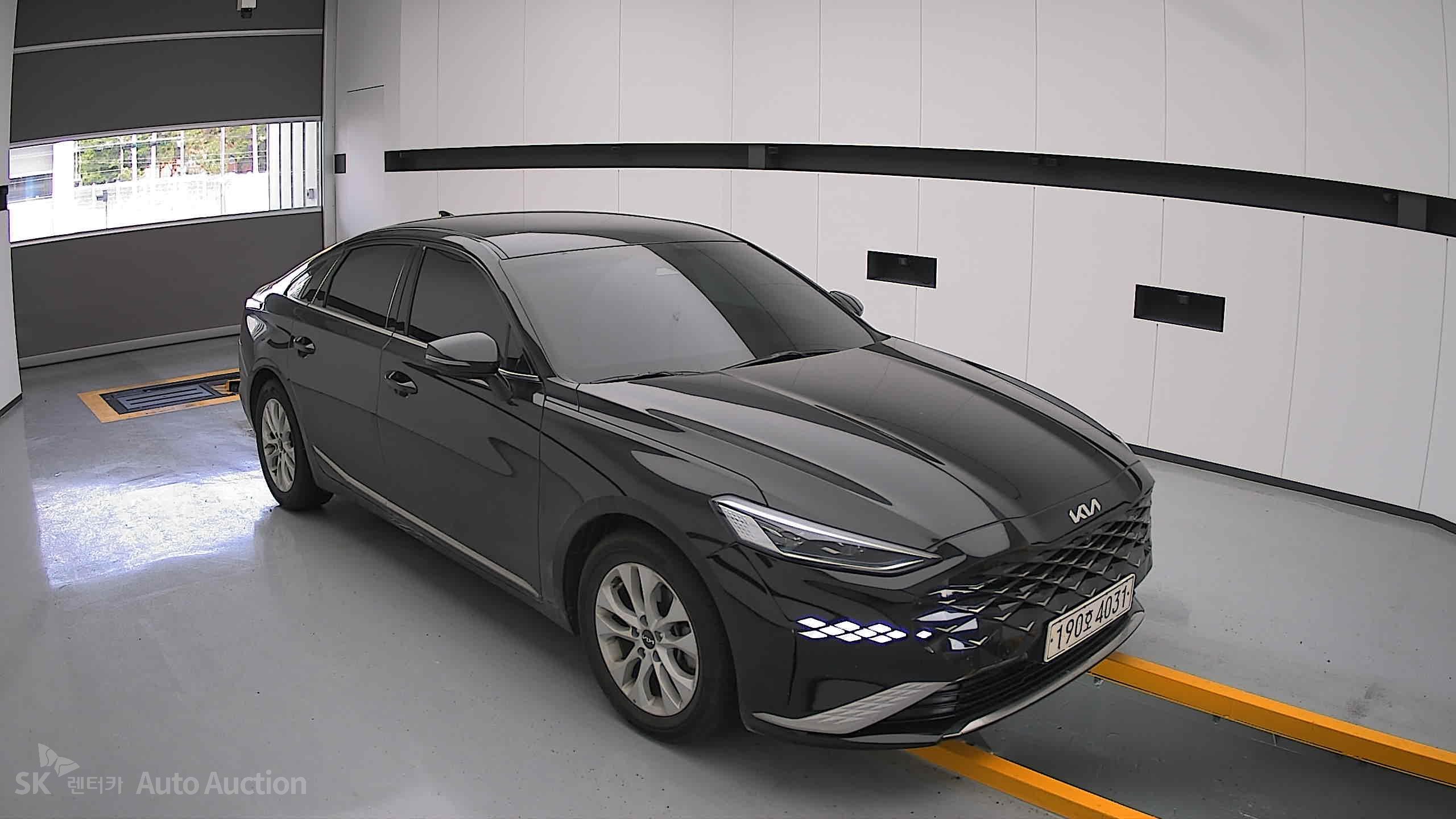 2022 - kia k8