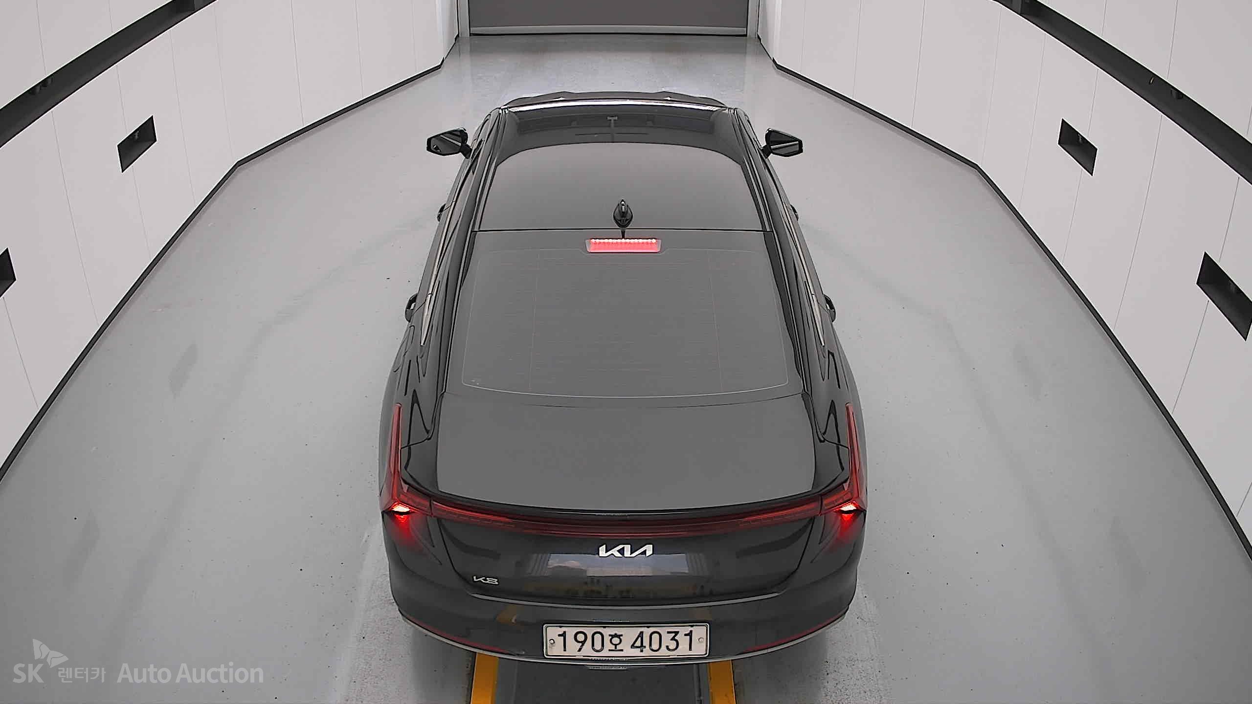 2022 - kia k8