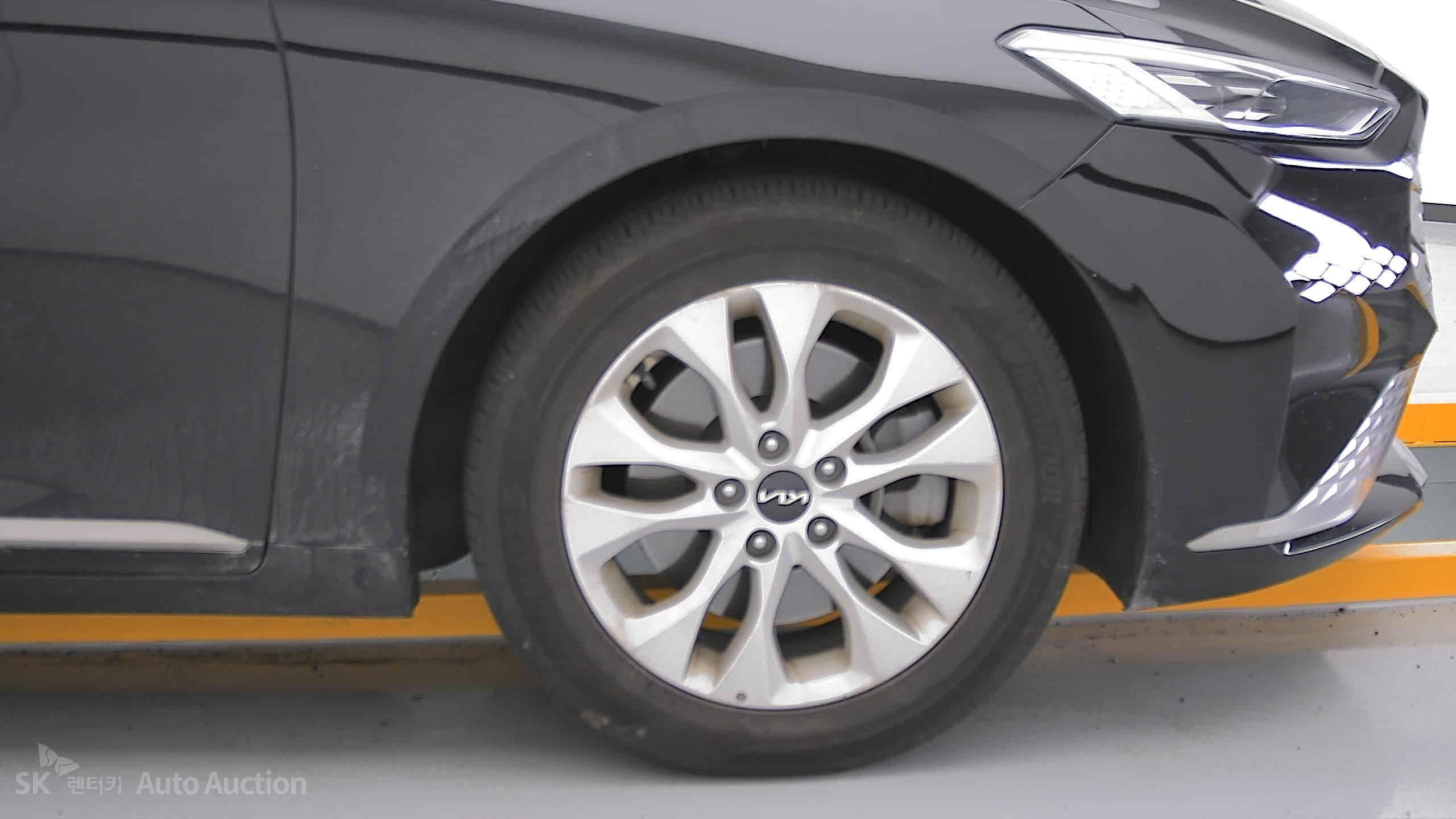 2022 - kia k8