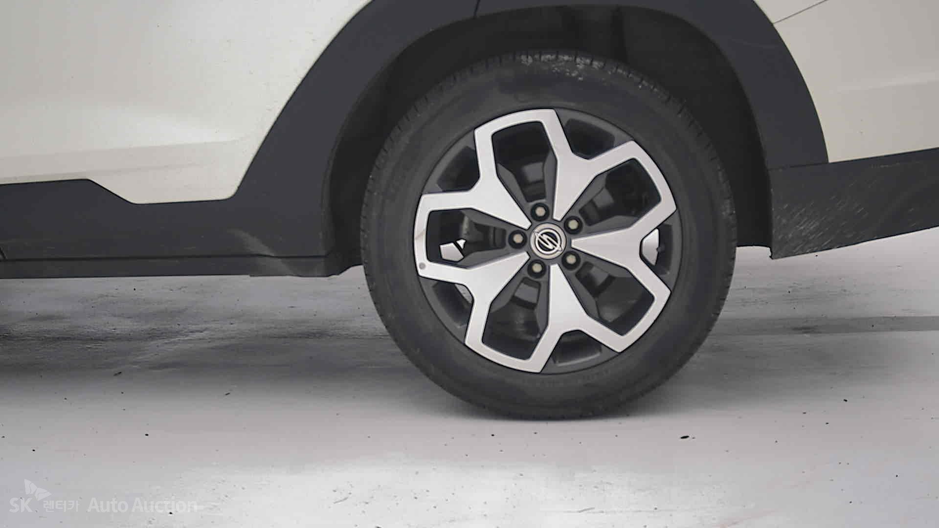 2023 - kg mobility (ssangyong) torres