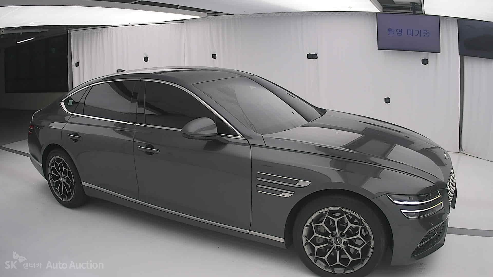 2021 - genesis g80